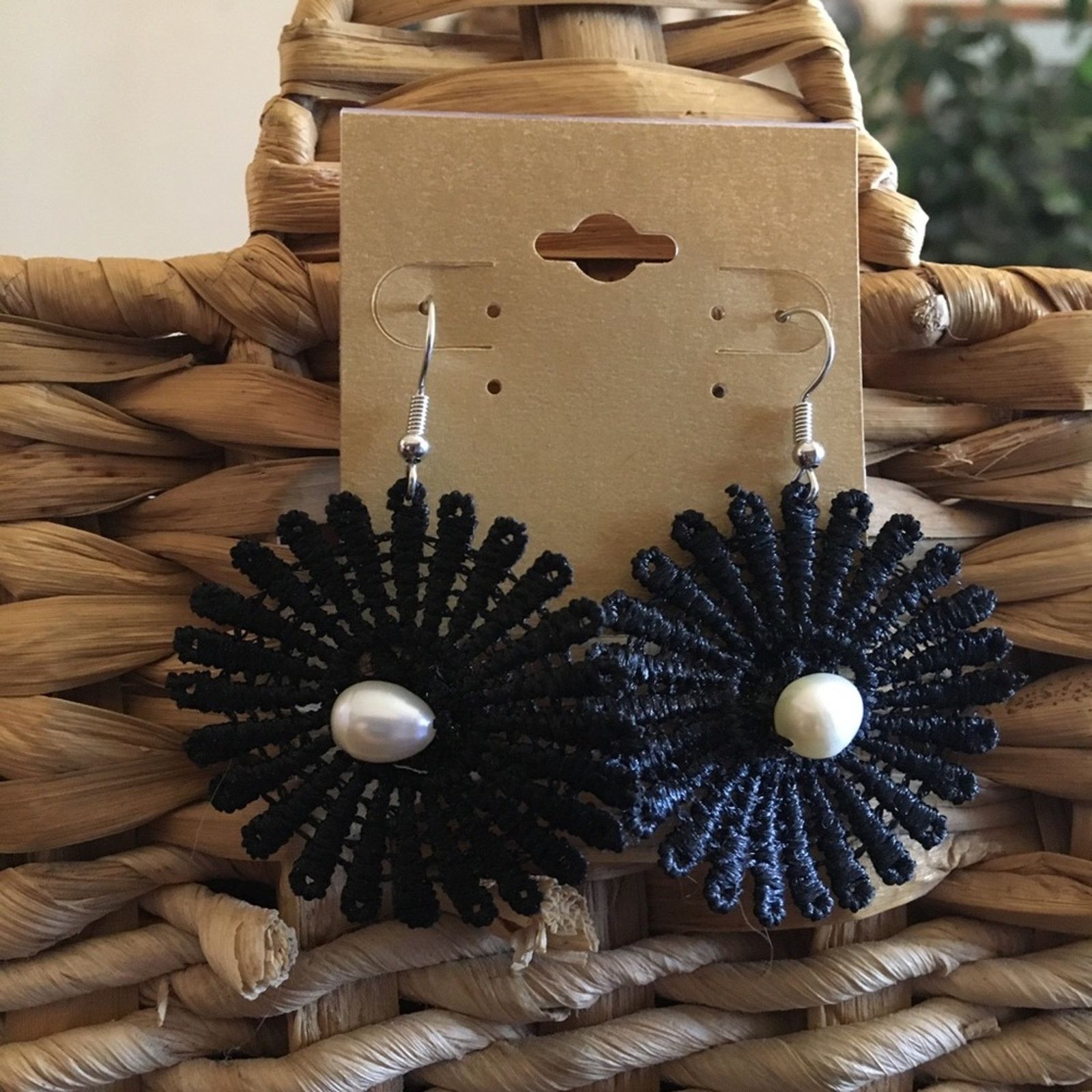 Vintage Handmade vintage lace faux pearl boho earrings Size ONE SIZE - 1 Thumbnail