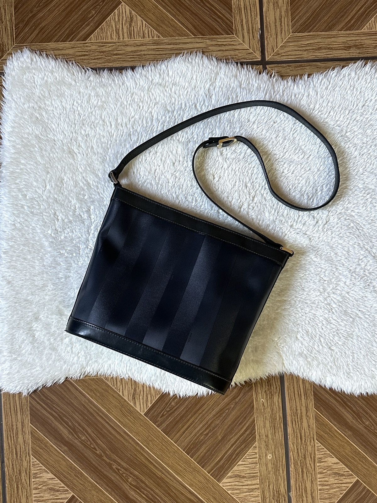 Fendi Vintage Fendi Pequin Striped Shoulder Bag Authentic Italy Size ONE SIZE - 6 Thumbnail