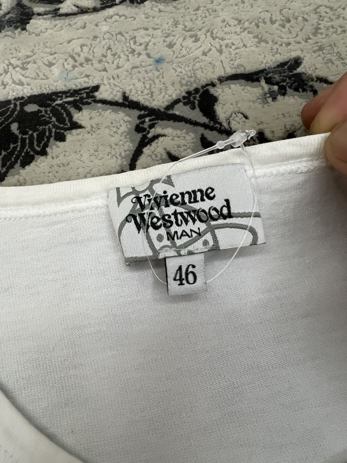 Vivienne Westwood Vintage Vivienne Westwood Orb Logo T-Shirt White Size 46 Size US M / EU 48-50 / 2 - 3 Thumbnail