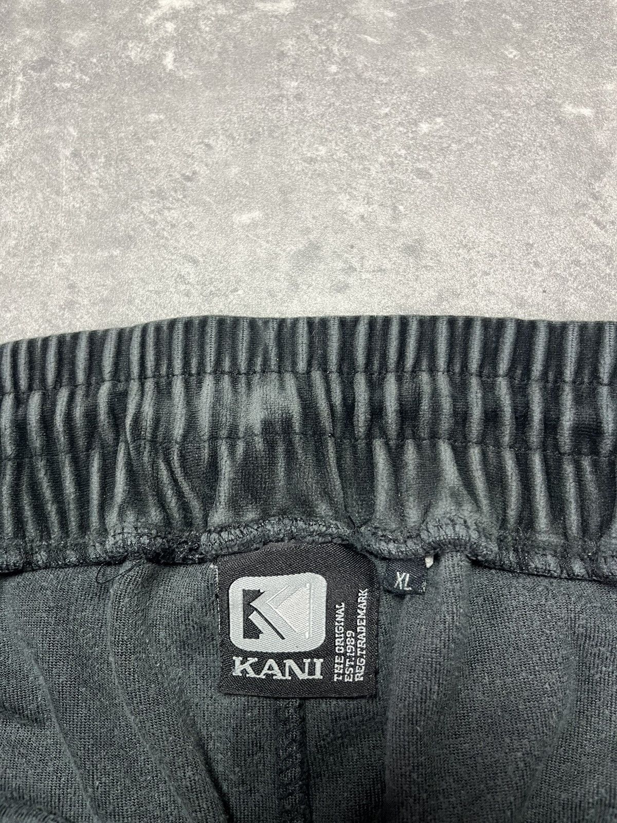 Karl Kani Karl Kani Faces Velour Vintage Baggy Sweatpants XL Size US 38 / EU 54 - 9 Thumbnail