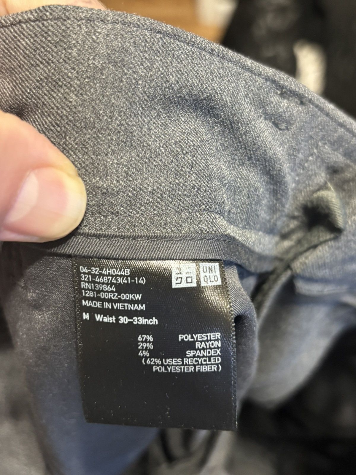 Uniqlo Uniqlo Loose Pleated Pants Size US 32 / EU 48 - 3 Thumbnail