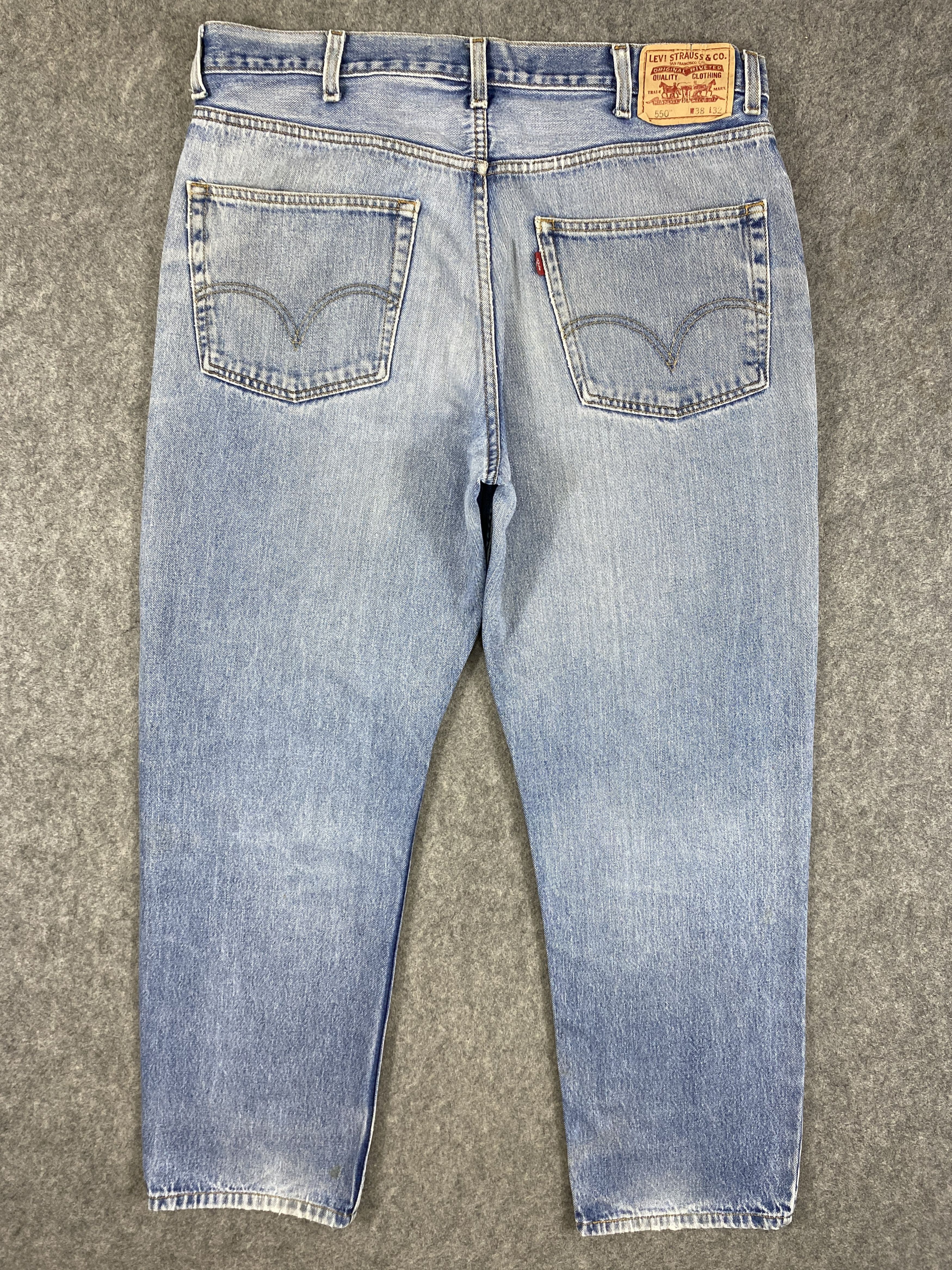 Levi's Distressed Blue Vintage Levi's 550 38x31 Denim -JN2172 Size US 38 / EU 54 - 2 Thumbnail