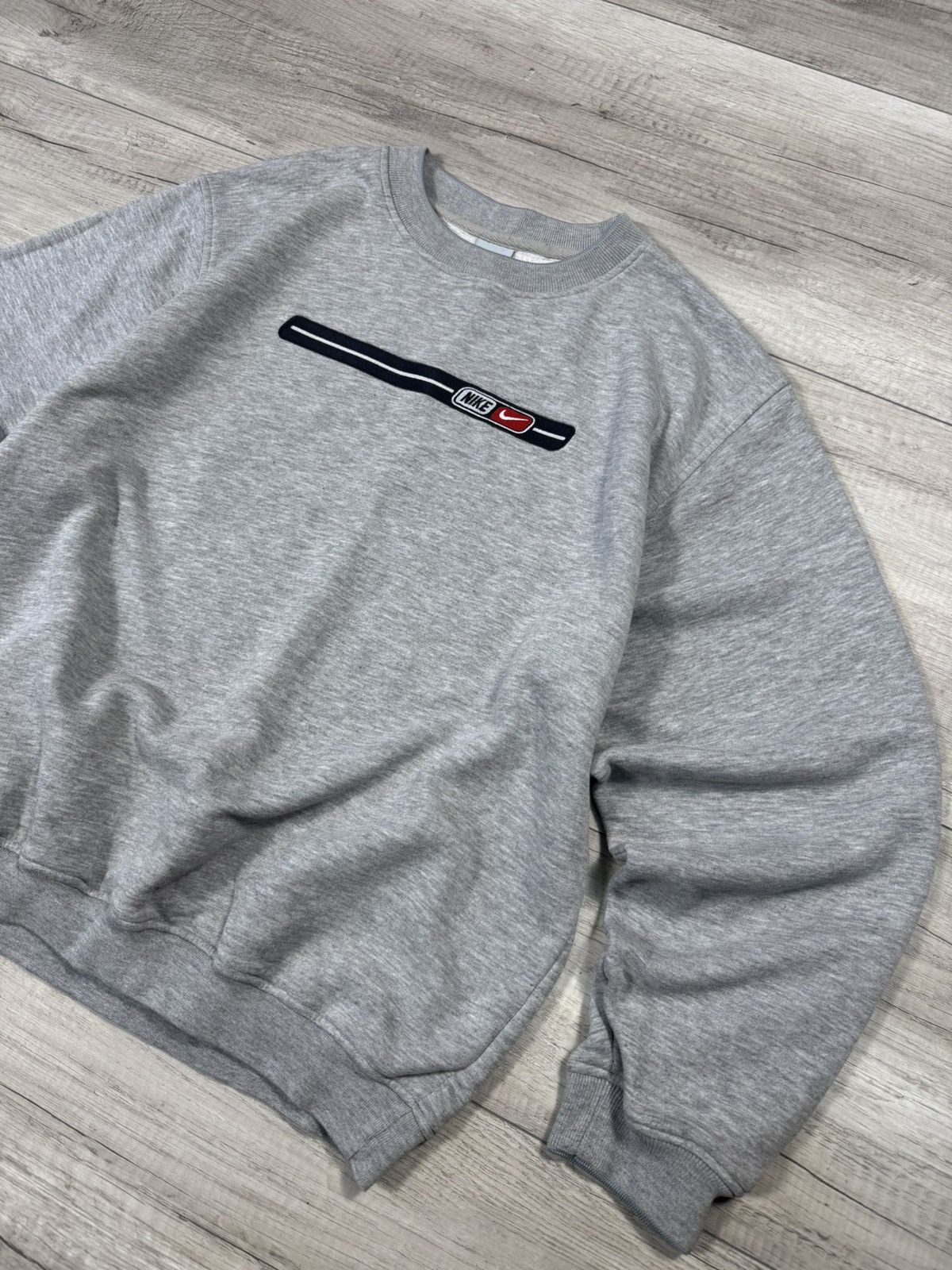 Nike Nike Vintage Sweatshirt Y2K Logo Swoosh Crewneck 90s Size US M / EU 48-50 / 2 - 2 Thumbnail