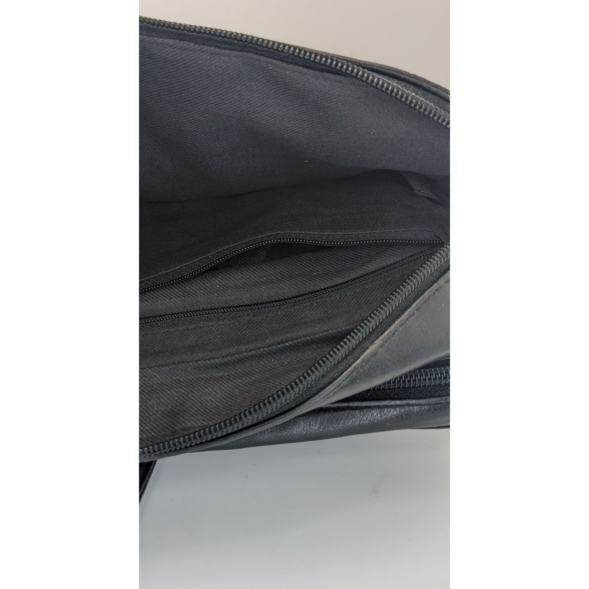 Other Vittoria New York Black Faux Leather Crossbody Bag With Gold Size ONE SIZE - 8 Thumbnail