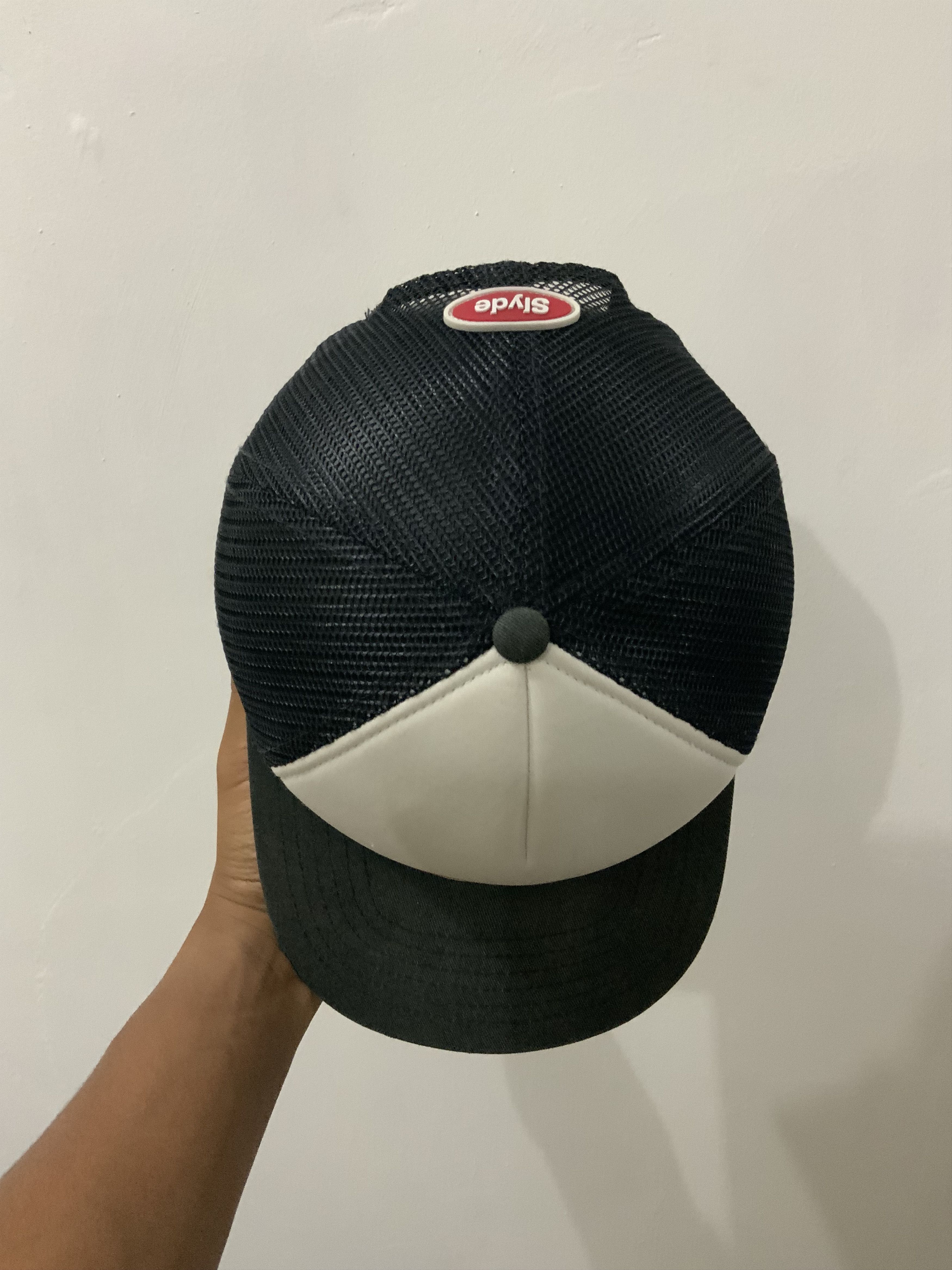 Hat Club Slyde Black Fade Trucker Hat Size ONE SIZE - 7 Thumbnail