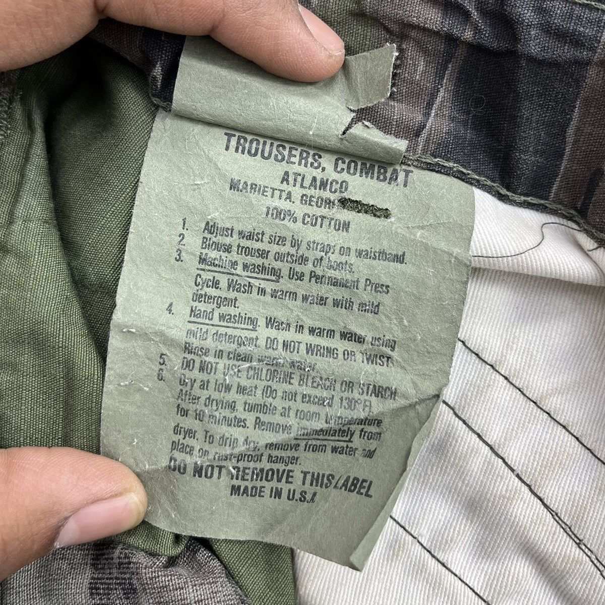 Vintage Vintage Trouser Combat Camouflage Tiger Stripe Cargo Pants Size US 33 - 11 Thumbnail