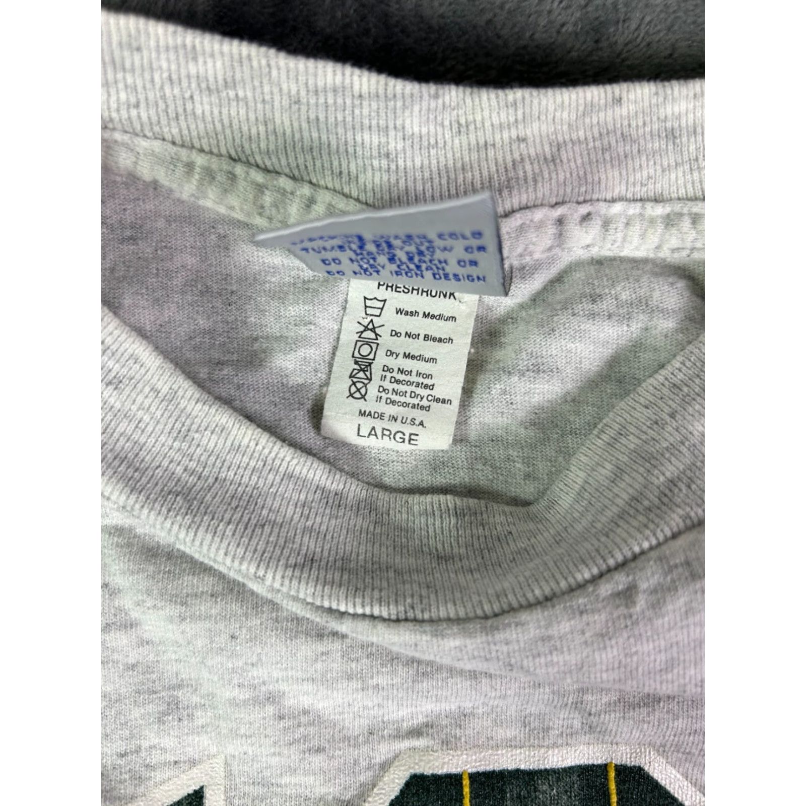 Gildan VINTAGE MSU Michigan State University T-Shirt Large Gray Plaid Block Logo Shirt Mens XL Gray MSU Logo 90s University Size US XL / EU 56 / 4 - 3 Thumbnail