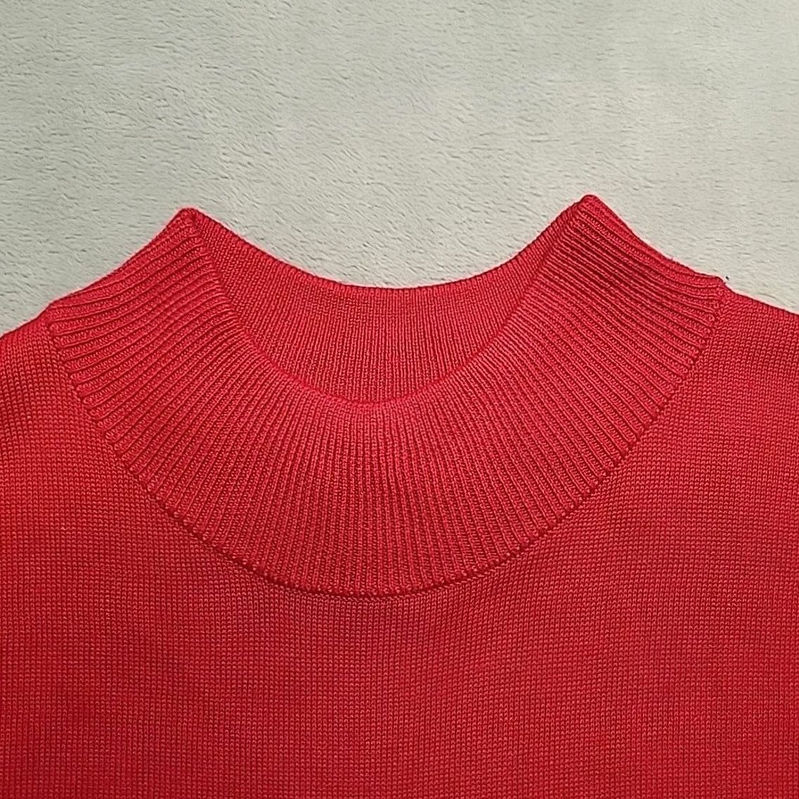 Coldwater Creek Coldwater Creek Top Womens L Red Mock Neck Sleeveless Silk Blend Minimal Classic Size L / US 10 / IT 46 - 2 Thumbnail