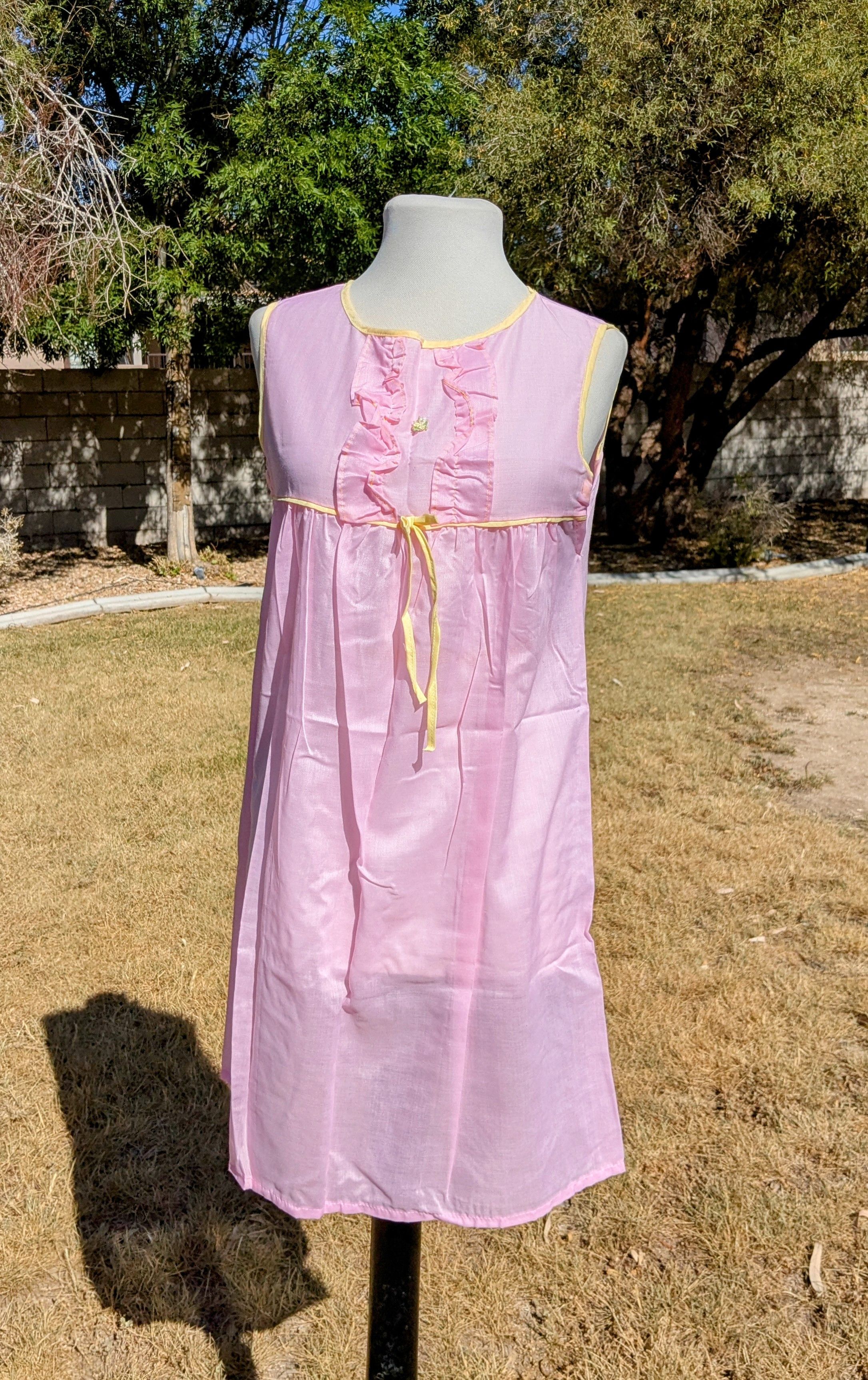 Designer VTG 1980's XS Petite Pink Nightgown Slip Pullover Nightie Size XS / US 0-2 / IT 36-38 - 1 Thumbnail