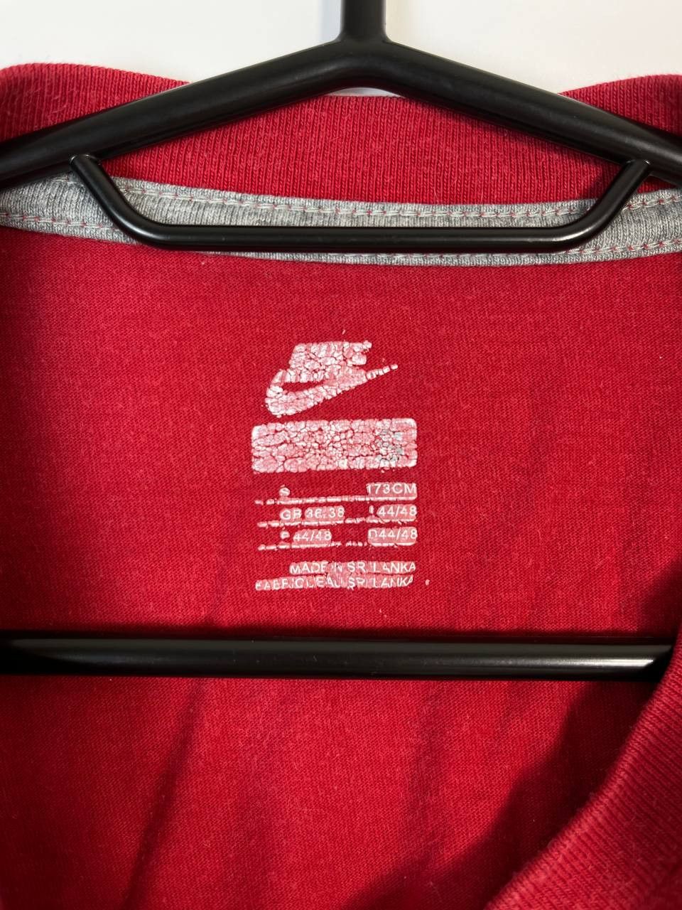 Nike OLYMPIACOS FC NIKE T-SHIRT FOOTBALL GREECE CLUB SIZE S Size US S / EU 44-46 / 1 - 2 Thumbnail