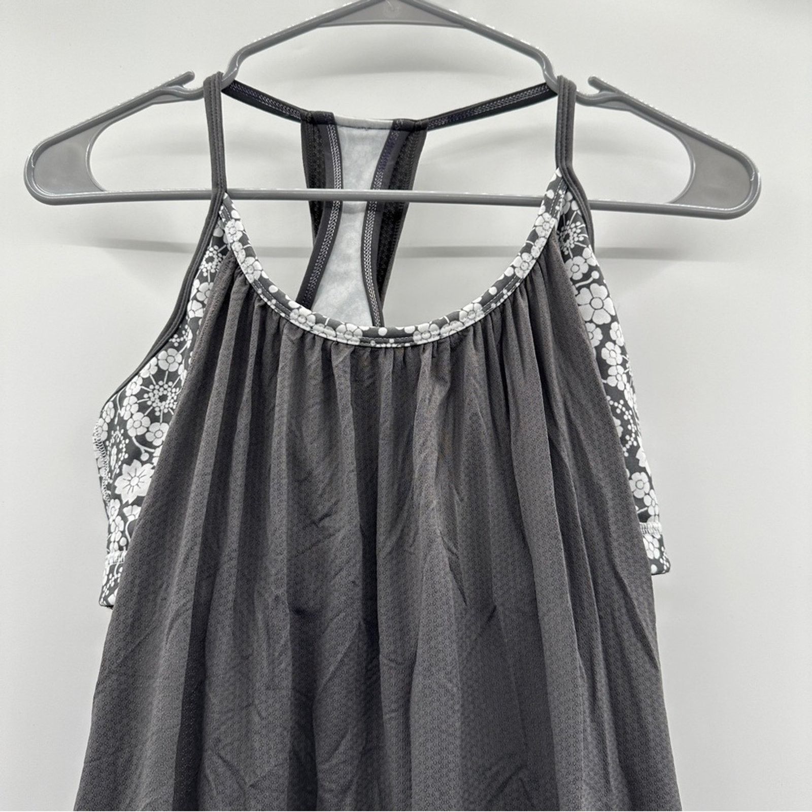 Lululemon Lululemon No Limits Tank Top in Soot Light Size S / US 4 / IT 40 - 2 Thumbnail