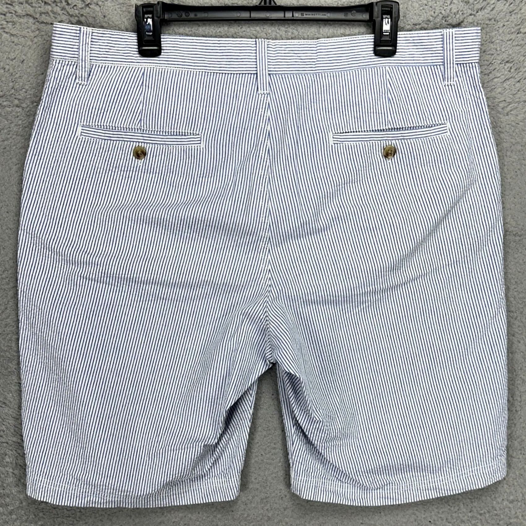 Vintage 14th & Union Khakis Shorts 38 Blue White Striped Seersucker Flat Front Cotton Mens Shorts Navy White Stripes Casual Pants Pockets Vintage? No Size US 38 / EU 54 - 2 Thumbnail