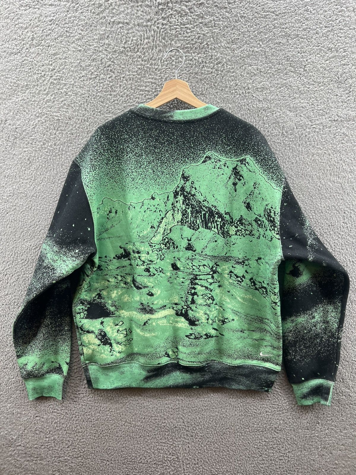 Nike ACG Nike ACG Therma-Fit All Over Print Fleece Crew DQ5791-369 Size US M / EU 48-50 / 2 - 2 Thumbnail