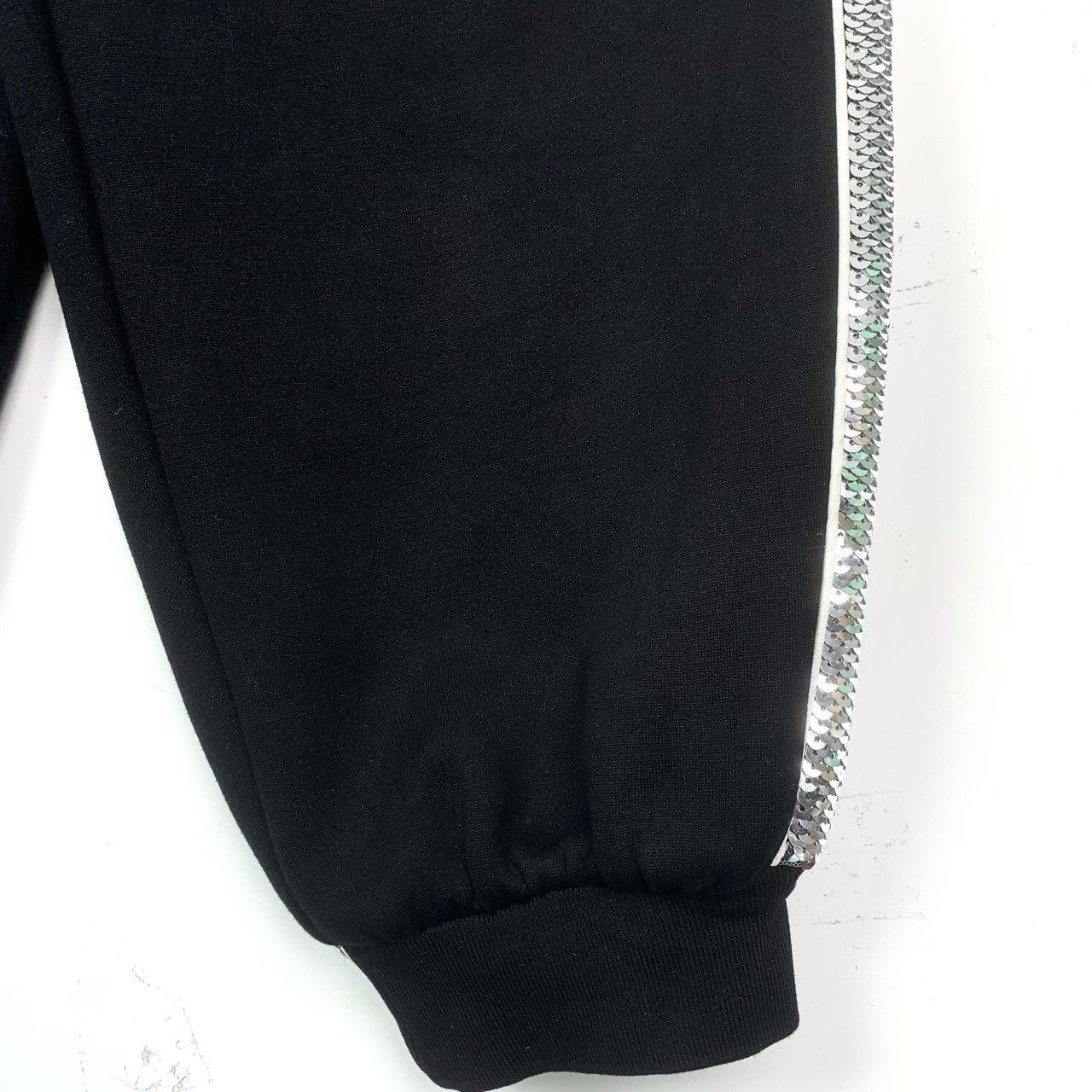 Miu Miu MiuMiu Black Logo Cuffed Casual Pants K26WX Size 26" / US 2 / IT 38 - 4 Thumbnail