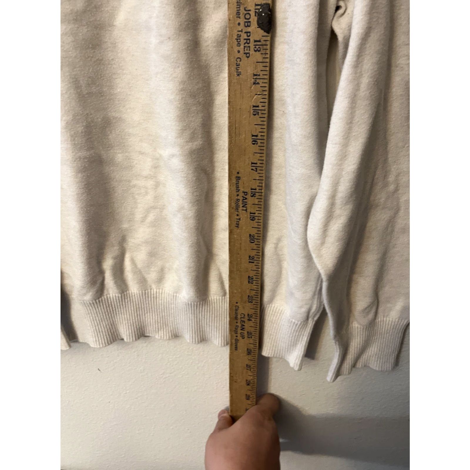 Banana Republic VINTAGE Banana Republic Sweater Shirt Mens Small 100% Cotton Ivory V-Neck Relaxed Knit Pullover 90s Event Casual Mens Size US L / EU 52-54 / 3 - 3 Thumbnail