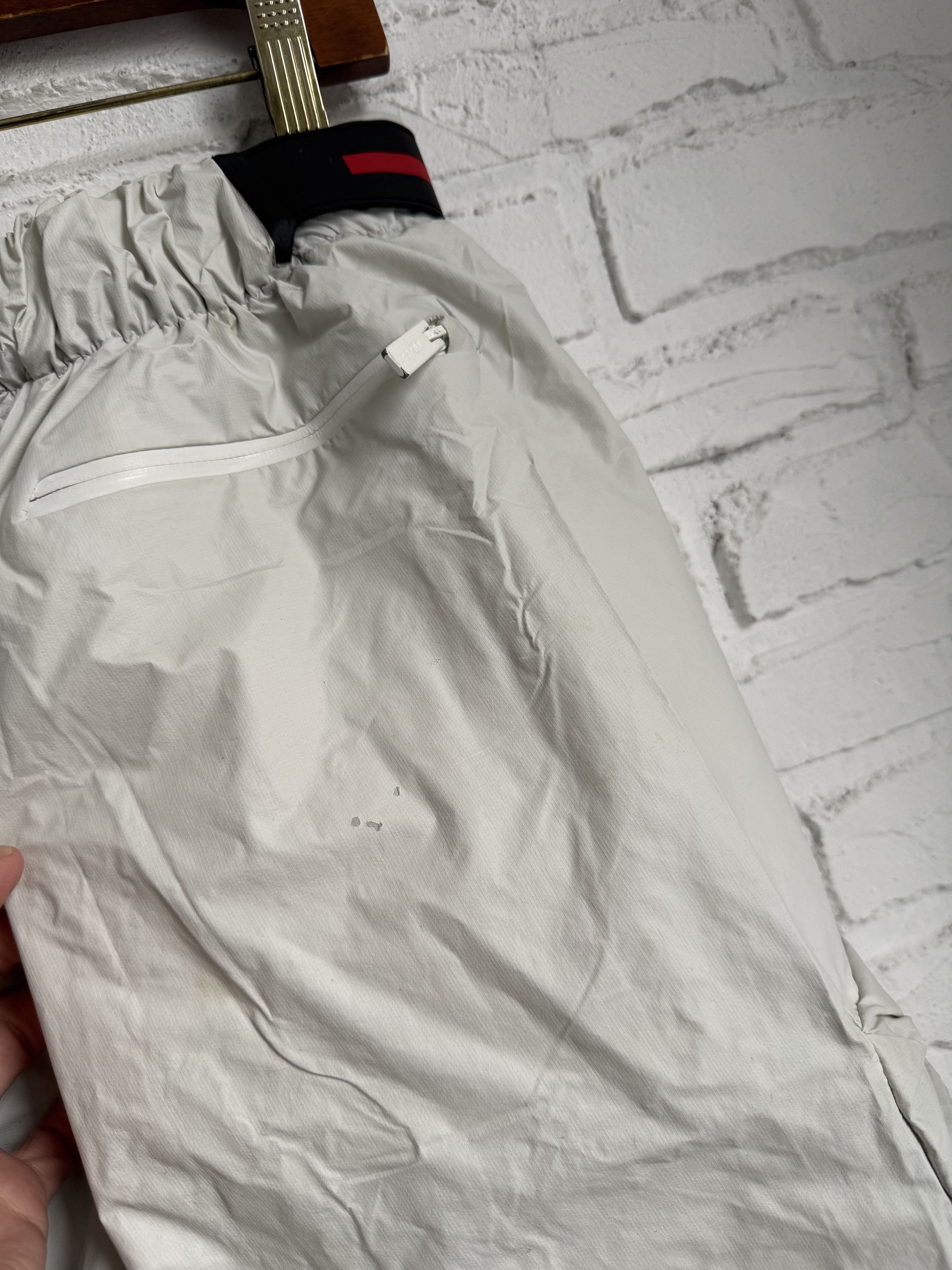 Prada 2019 Prada linea rossa cargo shorts Size US 32 / EU 48 - 17 Thumbnail