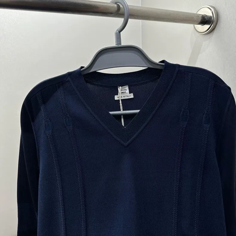 Hermes Hermes V-neck Dark Patterned Silk Long Sleeve Size S / US 4 / IT 40 - 6 Thumbnail
