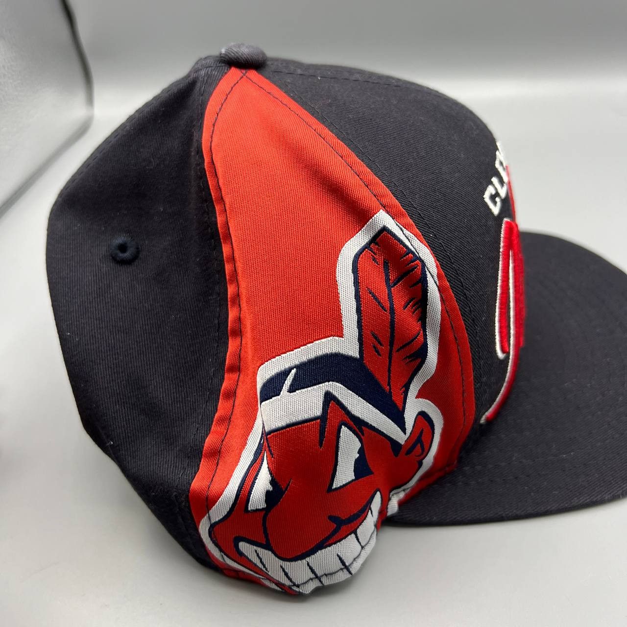 New Era Cleveland Indians Guardians Hat Men Snap Back Cap Size ONE SIZE - 7 Thumbnail