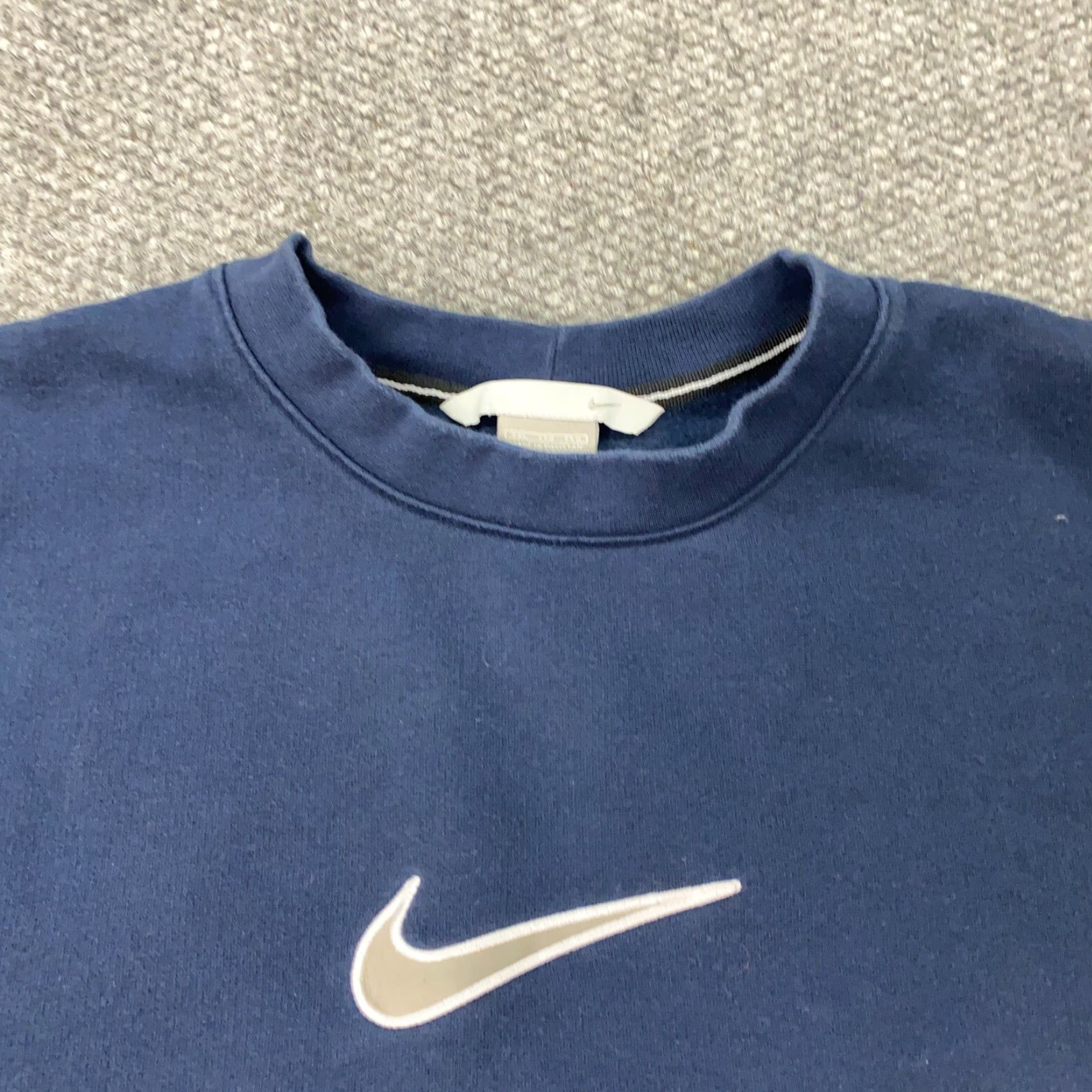 Nike VINTAGE Nike Sweatshirt Mens 2XL Blue Embroidered Center Swoosh Y2K Crew Neck Pullover Hooded Pockets Shirt Sweatshirt Size US XXL / EU 58 / 5 - 3 Thumbnail