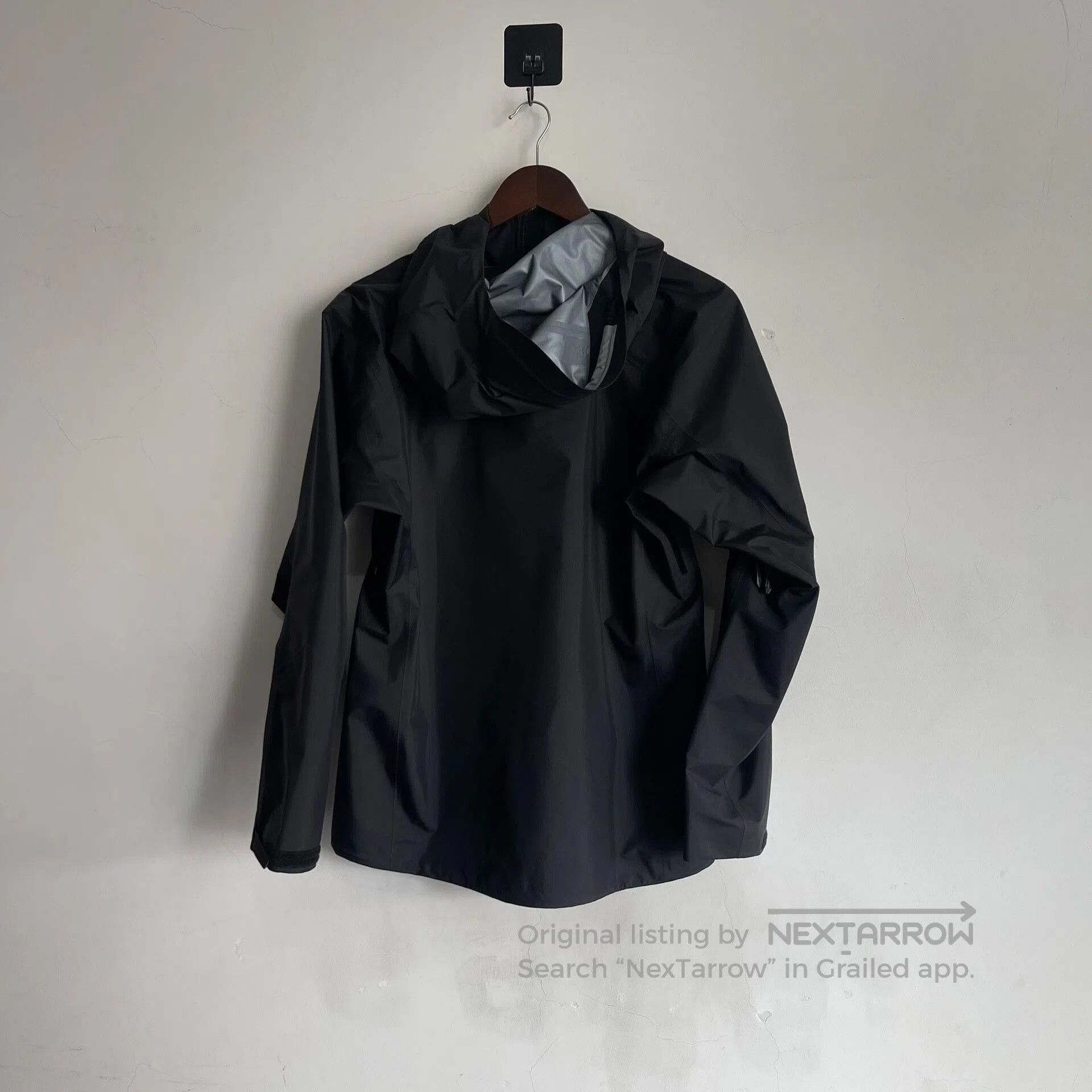 Arc'teryx Arcteryx BETA SL Women's Jacket Black. Size M / US 6-8 / IT 42-44 - 9 Thumbnail