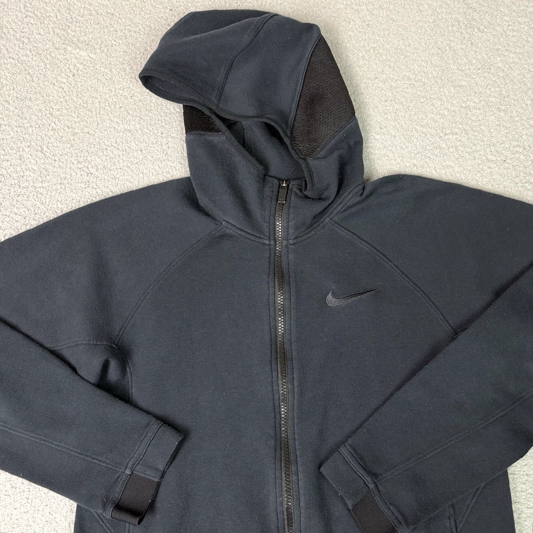 Nike VINTAGE Nike Hoodie Mens S Black Full Zip Dri Fit Showtime Basketball Sweatshirt Size US S / EU 44-46 / 1 - 2 Thumbnail