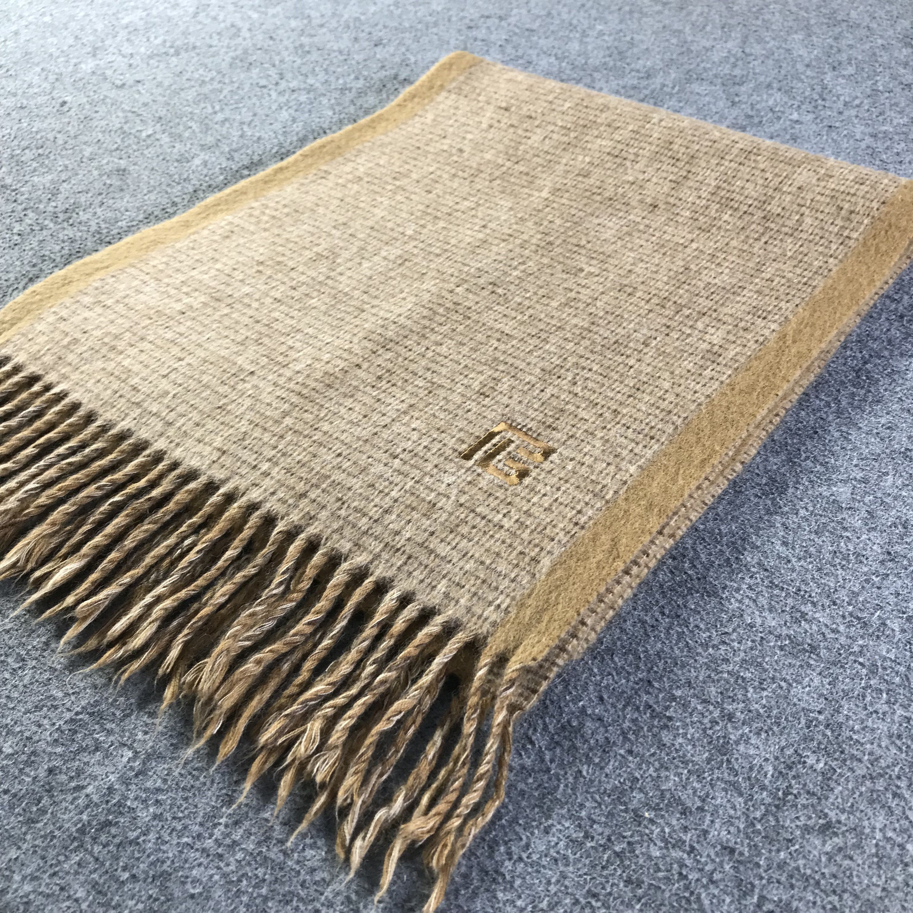 Pierre Balmain Pierre Balmain Scarf / Muffler / Neckwear SS1554 Size ONE SIZE - 4 Thumbnail