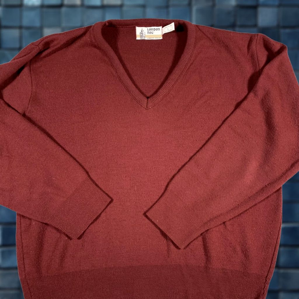 London Fog VINTAGE London Fog Sweater Mens Large Burgundy V-Neck Acrylic Made USA 80s Size US L / EU 52-54 / 3 - 1 Thumbnail