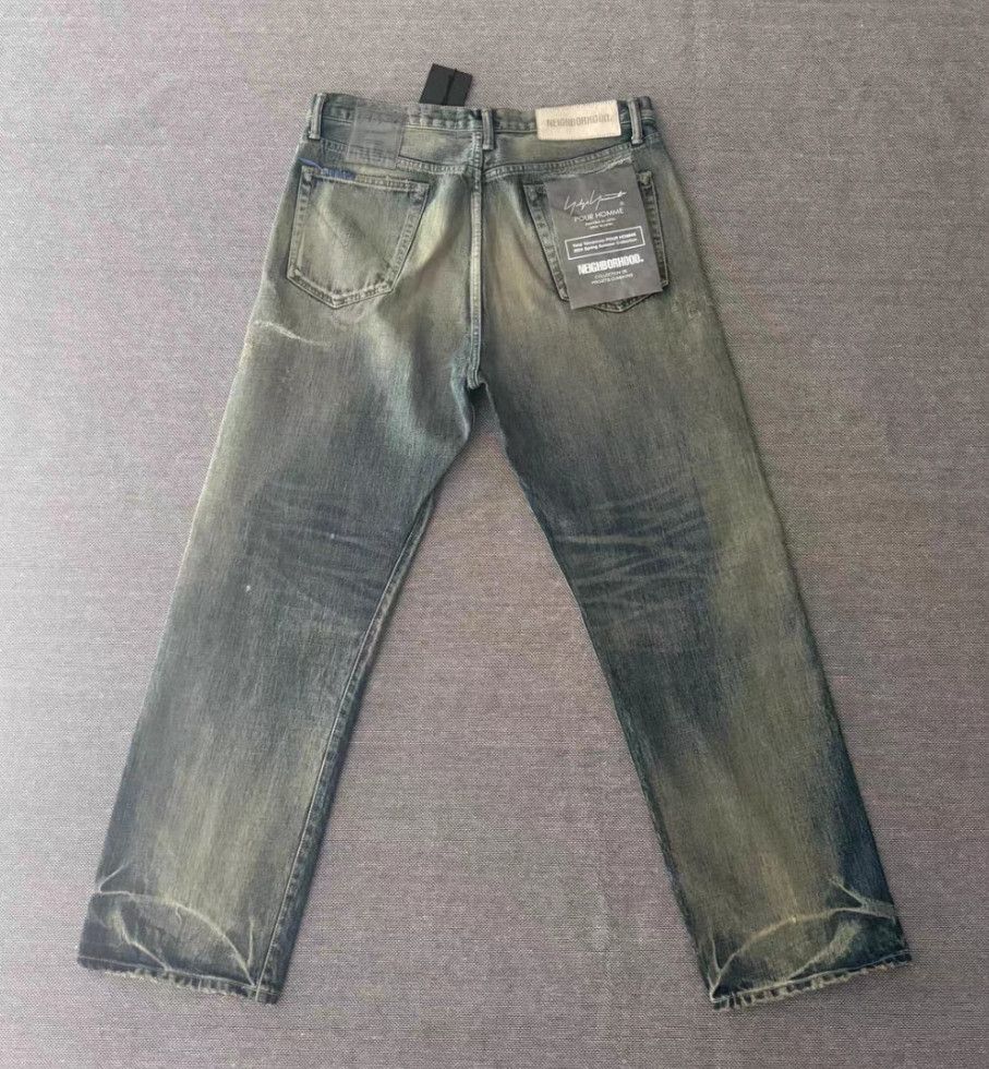 Neighborhood Neighborhood size L Distressed Slashed Washed Jeans Size US 30 / EU 46 - 2 Thumbnail