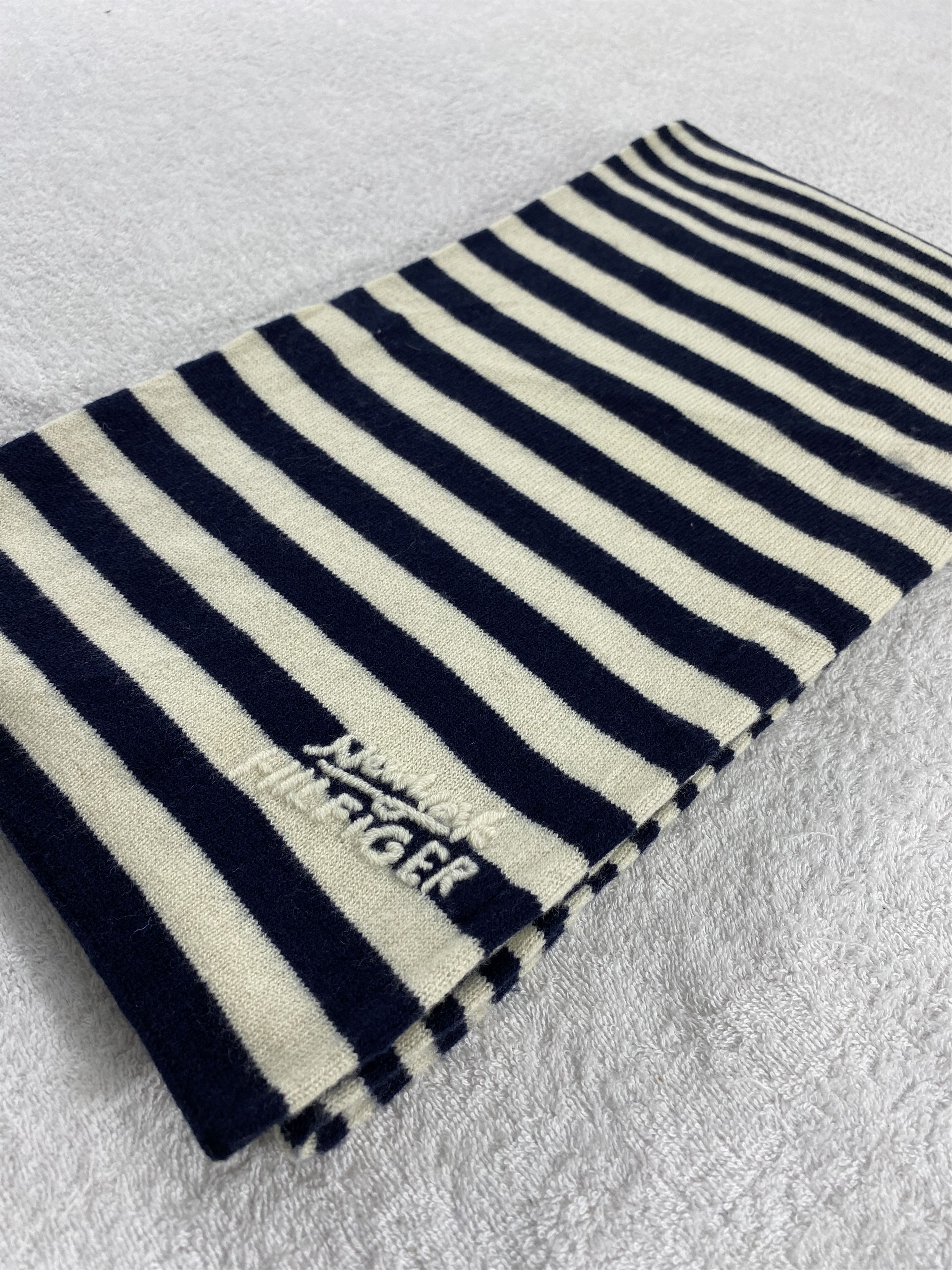 Tommy Hilfiger Tommy Hilfiger Scarf / Muffler / Neckwear - WW1626 Size ONE SIZE - 4 Thumbnail