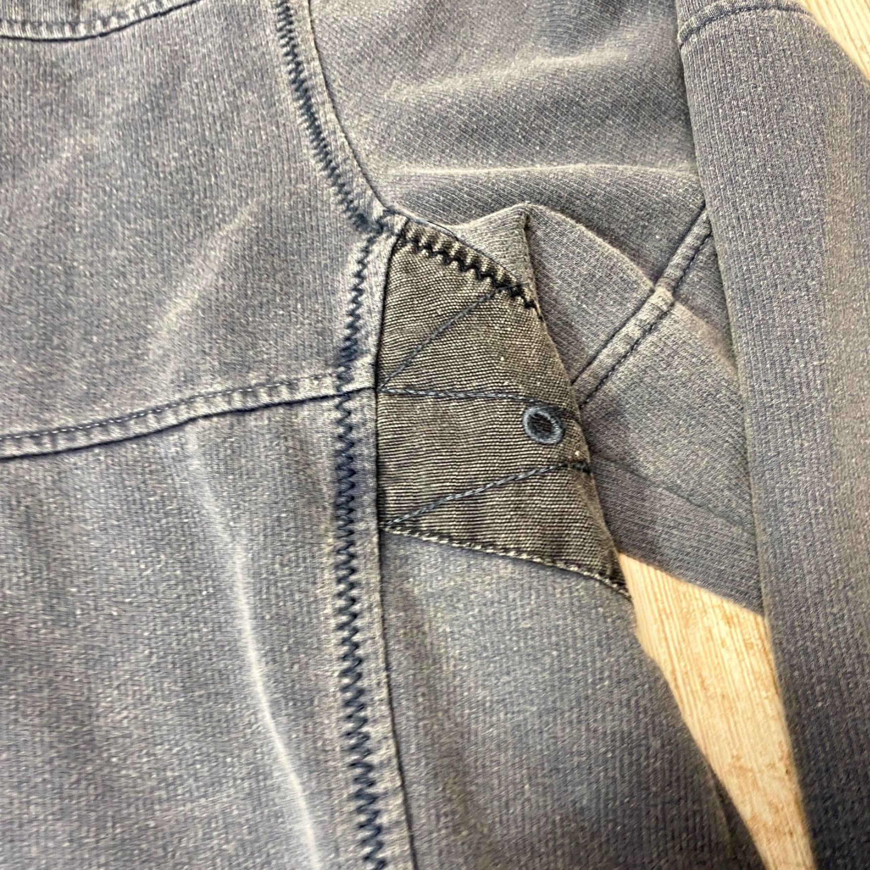 FatFace Fat Face Pullover Shirt Size M Blue Fleece Lined Mock Neck Toggle Buttons 7483 Size US M / EU 48-50 / 2 - 7 Thumbnail