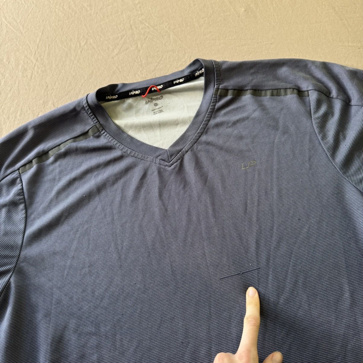 Other Unipro QWICK-DRY Athletic V-Neck Tee Size US L / EU 52-54 / 3 - 3 Thumbnail