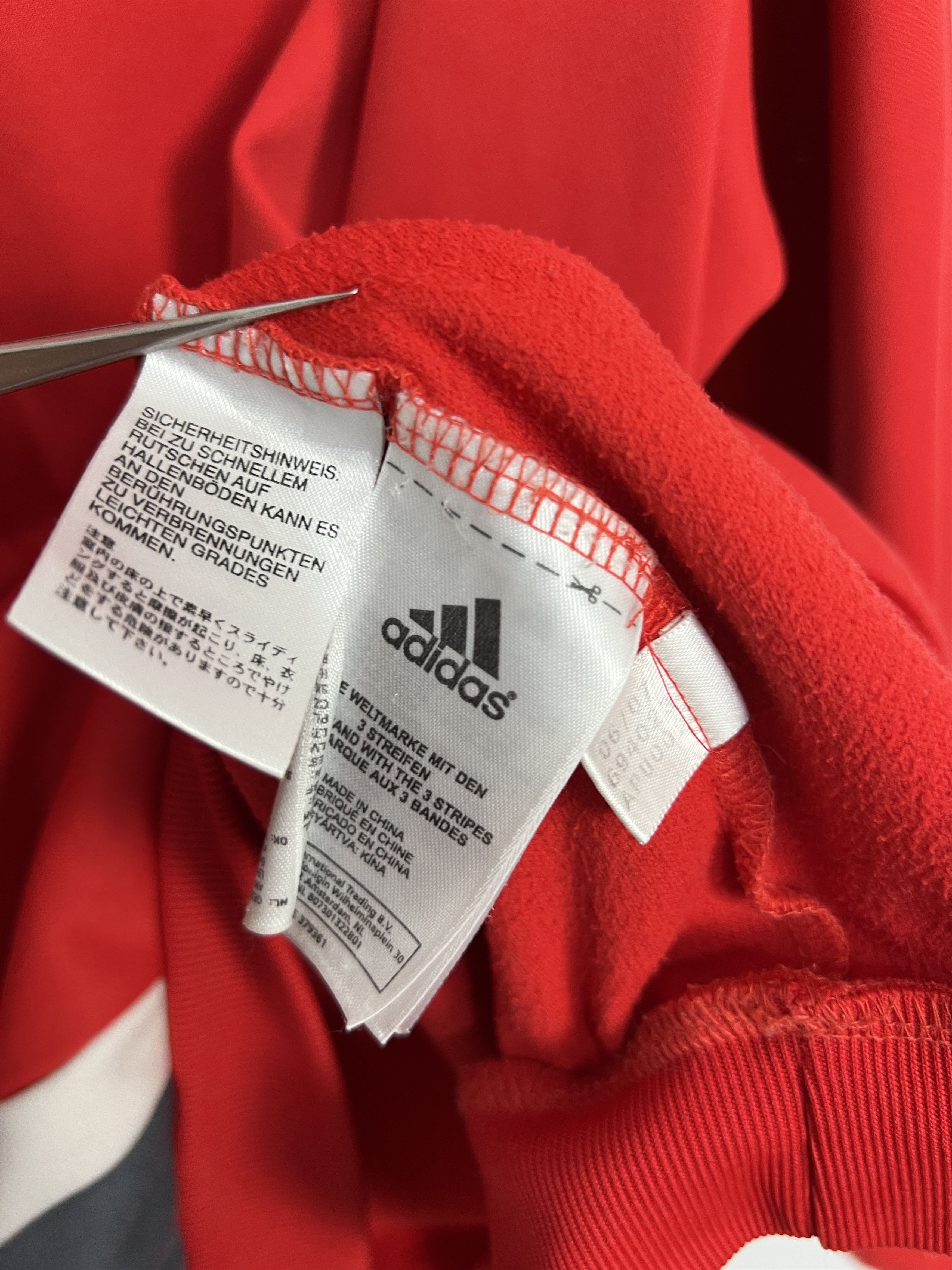 Adidas Vintage Benfica Football Sweatshirt Soccer Track Crewneck Size US L / EU 52-54 / 3 - 10 Thumbnail