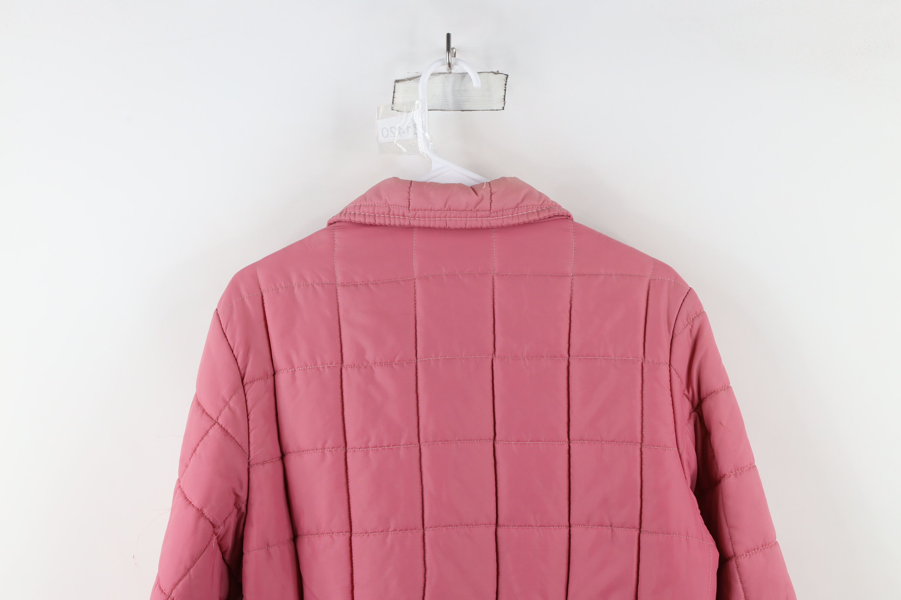 Vintage Vintage 70s Streetwear Quilted Belted Puffer Jacket Pink USA Size L / US 10 / IT 46 - 14 Thumbnail