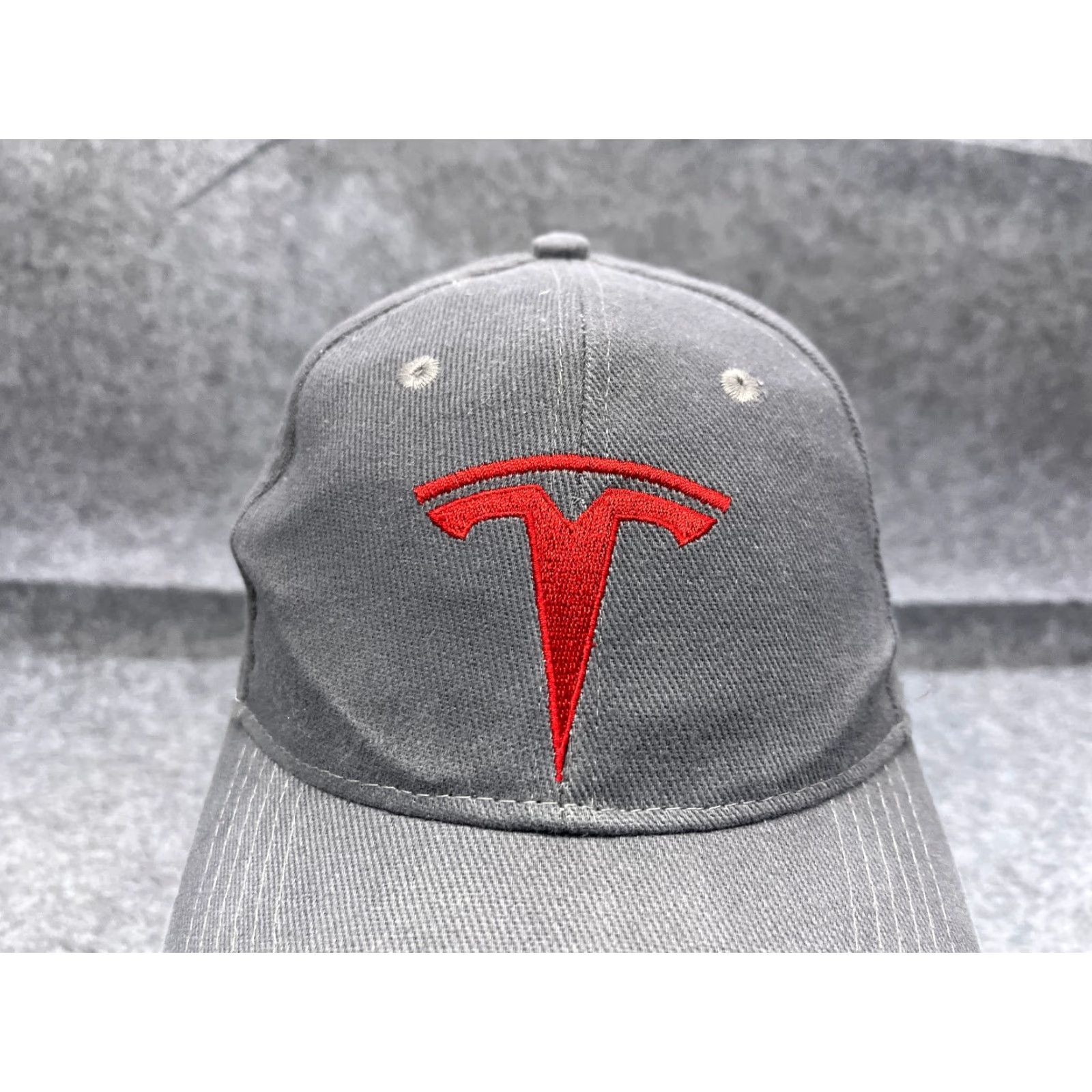 Vintage VINTAGE Tesla Baseball Cap Hat Unisex Adult One Size Gray Cotton Twill Logo Car Outdoors Size ONE SIZE - 2 Thumbnail