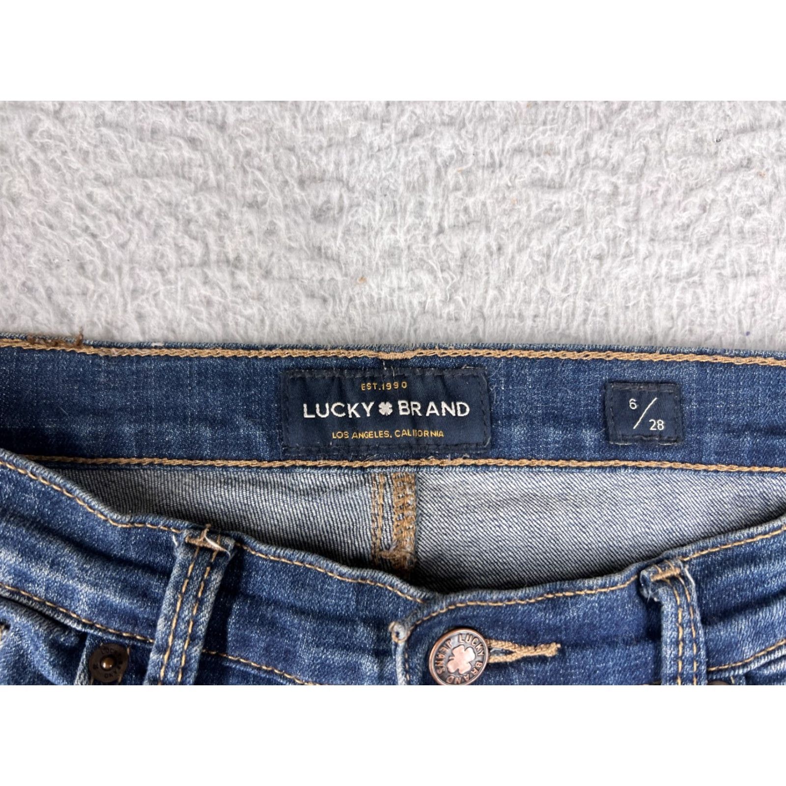 Lucky Brand Lucky Brand Jeans Womens 6 Regular Blue Denim Straight Fit 28" Inseam 30" Waist Medium Wash 5-Pocket Distressed Modern USA Mens Womens Size 28" / US 6 / IT 42 - 5 Thumbnail
