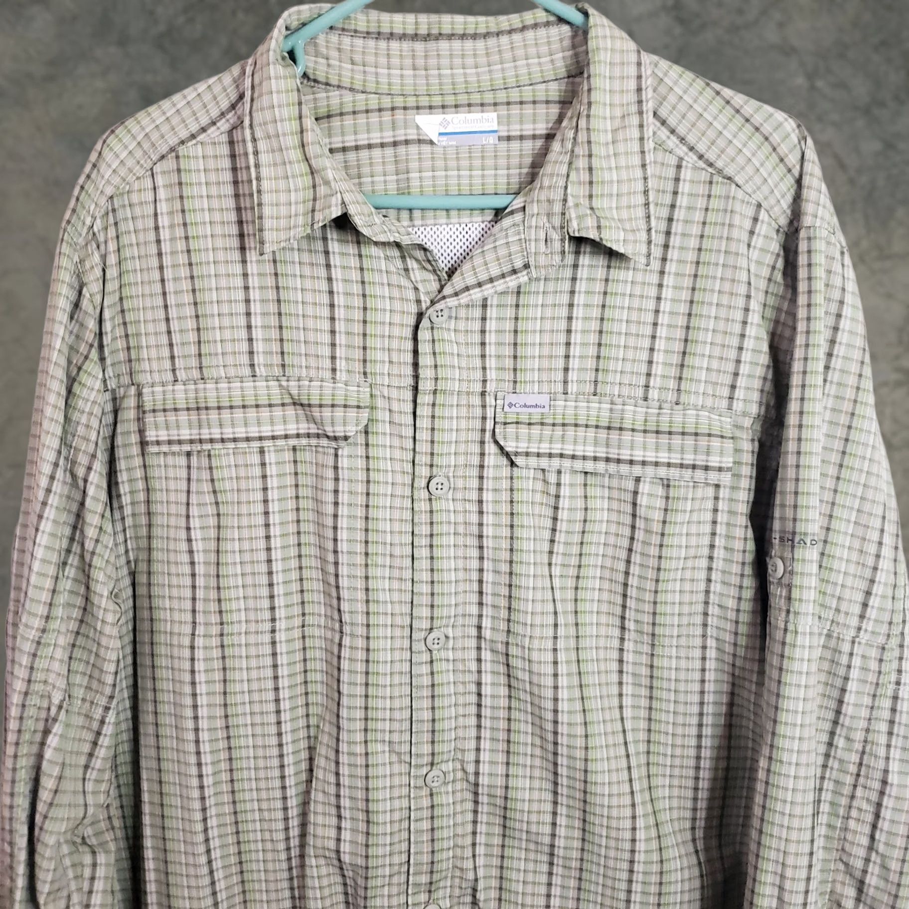 Vintage Columbia Button-Down Shirt Men L Green Striped Pockets Knit Nylon Polyester Long Sleeve Casual Workwear Travel Size US L / EU 52-54 / 3 - 1 Thumbnail