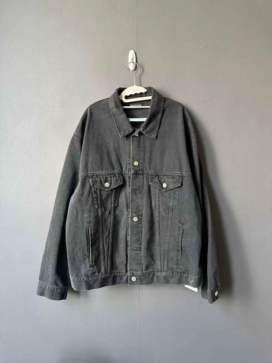 Balenciaga Balenciaga Spray Graffiti Denim Jacket Size US M / EU 48-50 / 2 - 2 Thumbnail