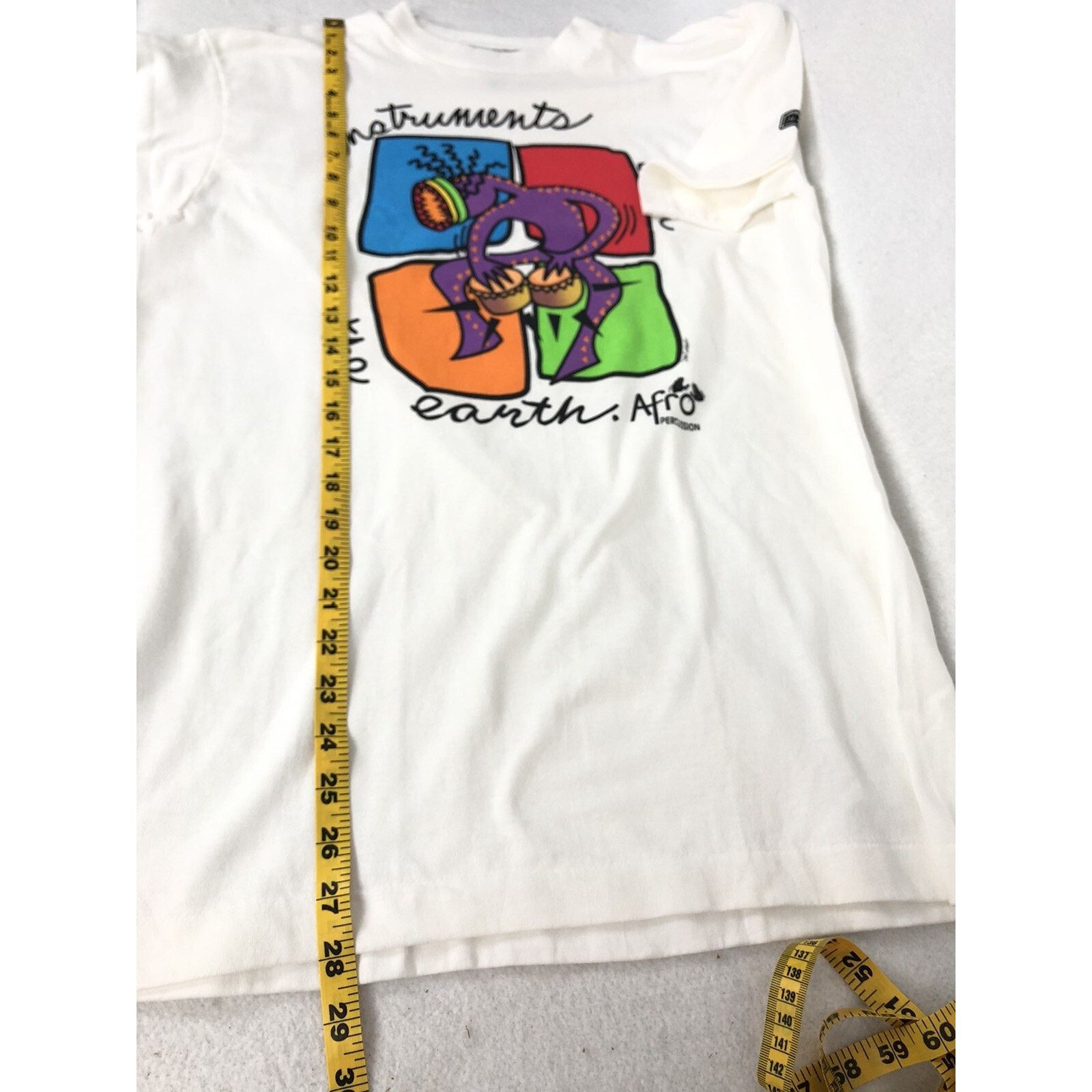 Gildan VTG Instruments Earth Shirt Single Stitch M Afro Percussion Size US M / EU 48-50 / 2 - 6 Thumbnail