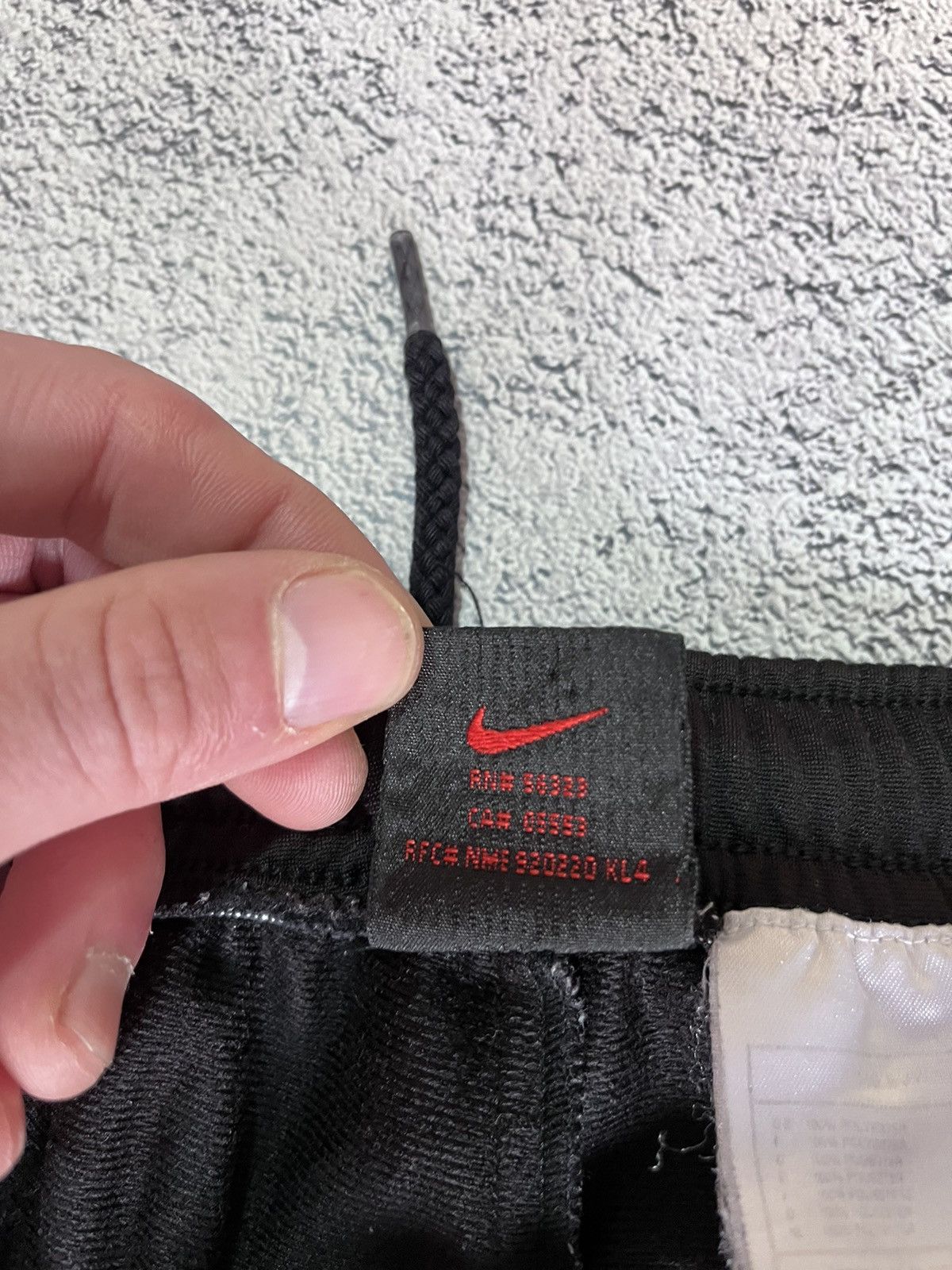 Nike Nike Men’s Pants Track Vintage Big Logo Black Size M Size US 32 / EU 48 - 13 Thumbnail