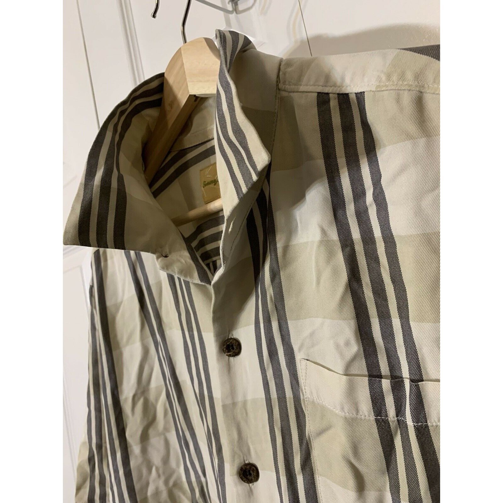 Tommy Bahama TOMMY BAHAMA Mens Sz XL Tan Plaid Silk/Cotton Short Sleeve B Size US XL / EU 56 / 4 - 7 Thumbnail