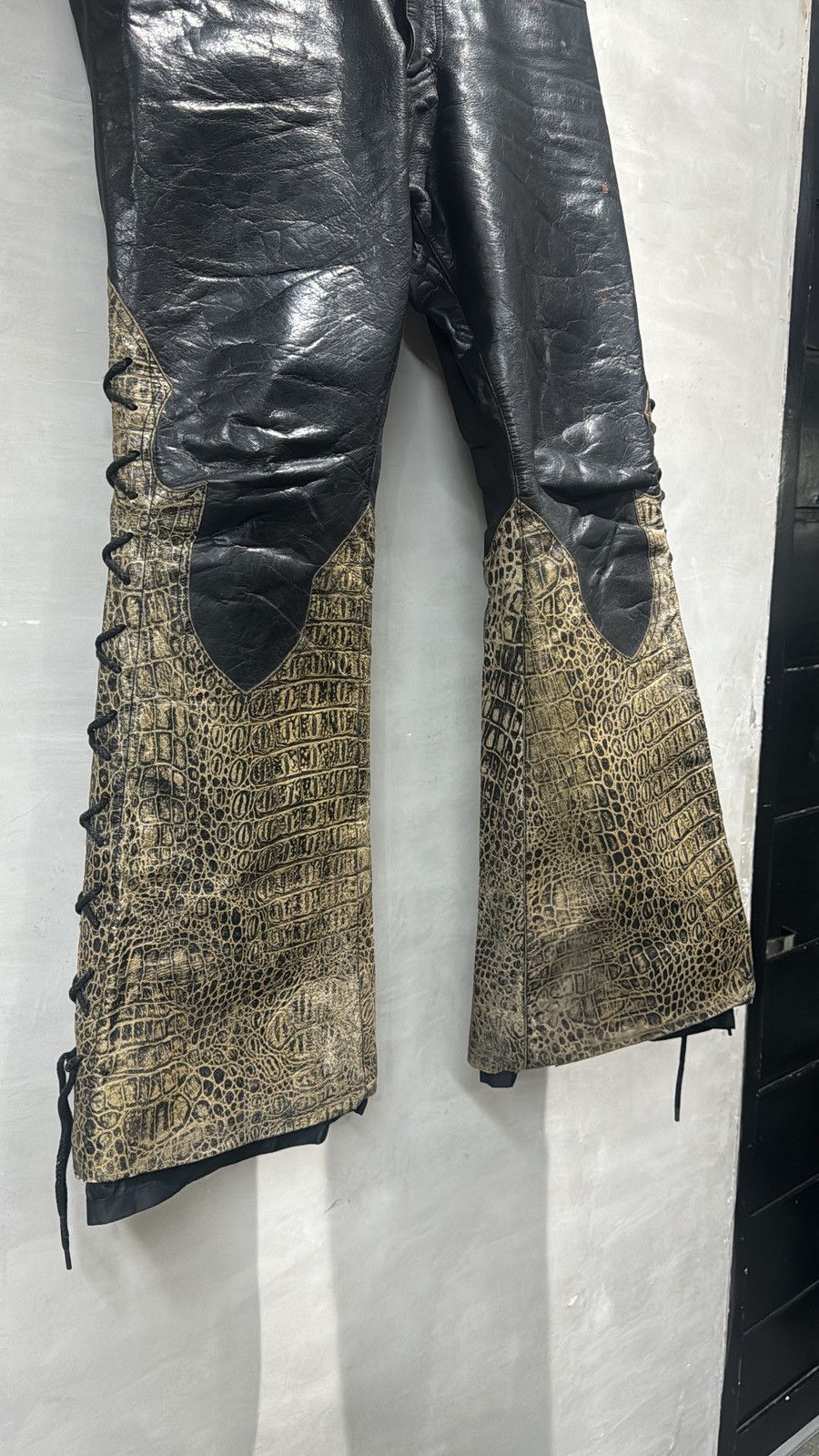 Tornado Mart 2000s Tornado Mart Japan Flared Crocodile Leather Pants Size US 31 - 6 Thumbnail