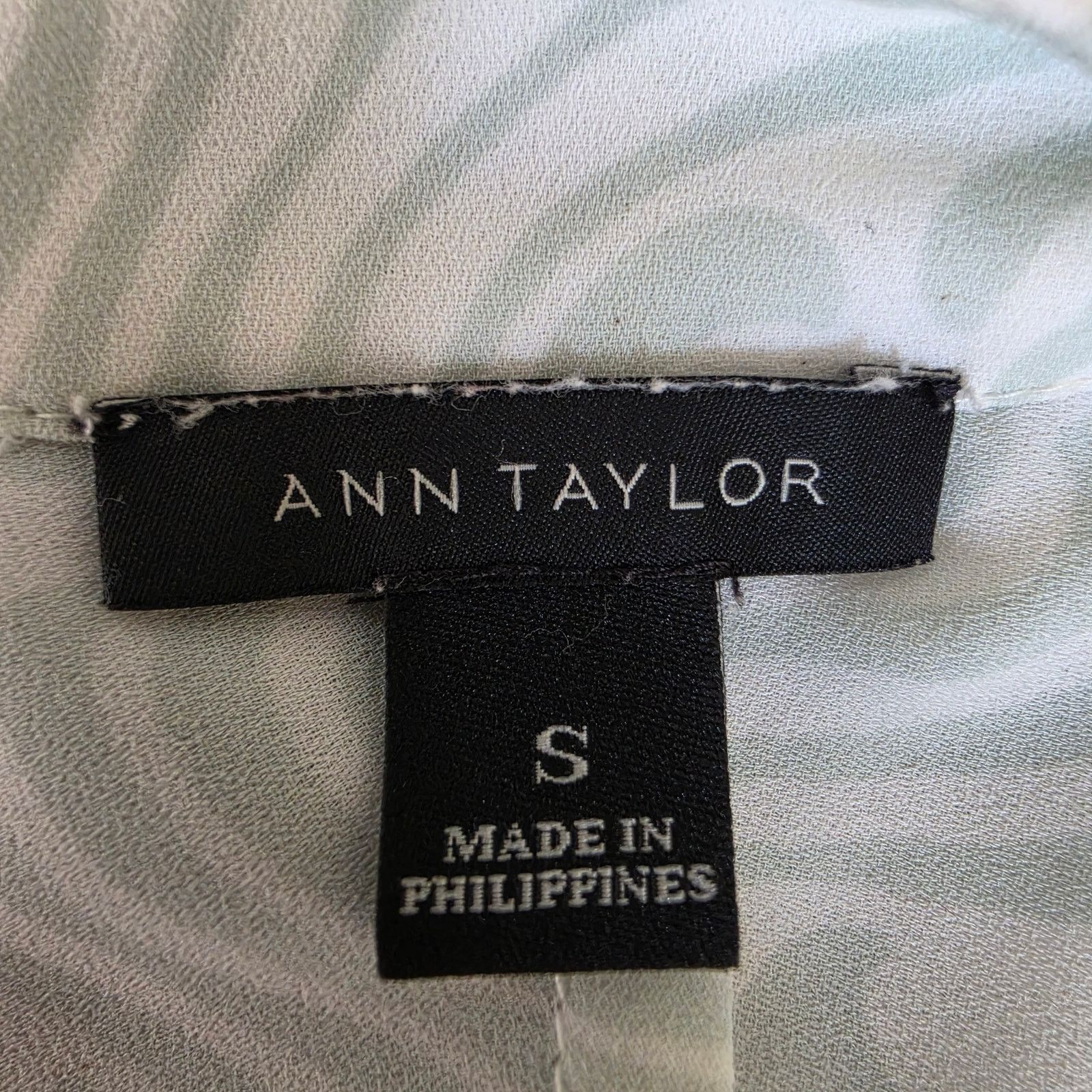 Ann Taylor Ann Taylor Swirl Blouse Small Size S / US 4 / IT 40 - 6 Thumbnail