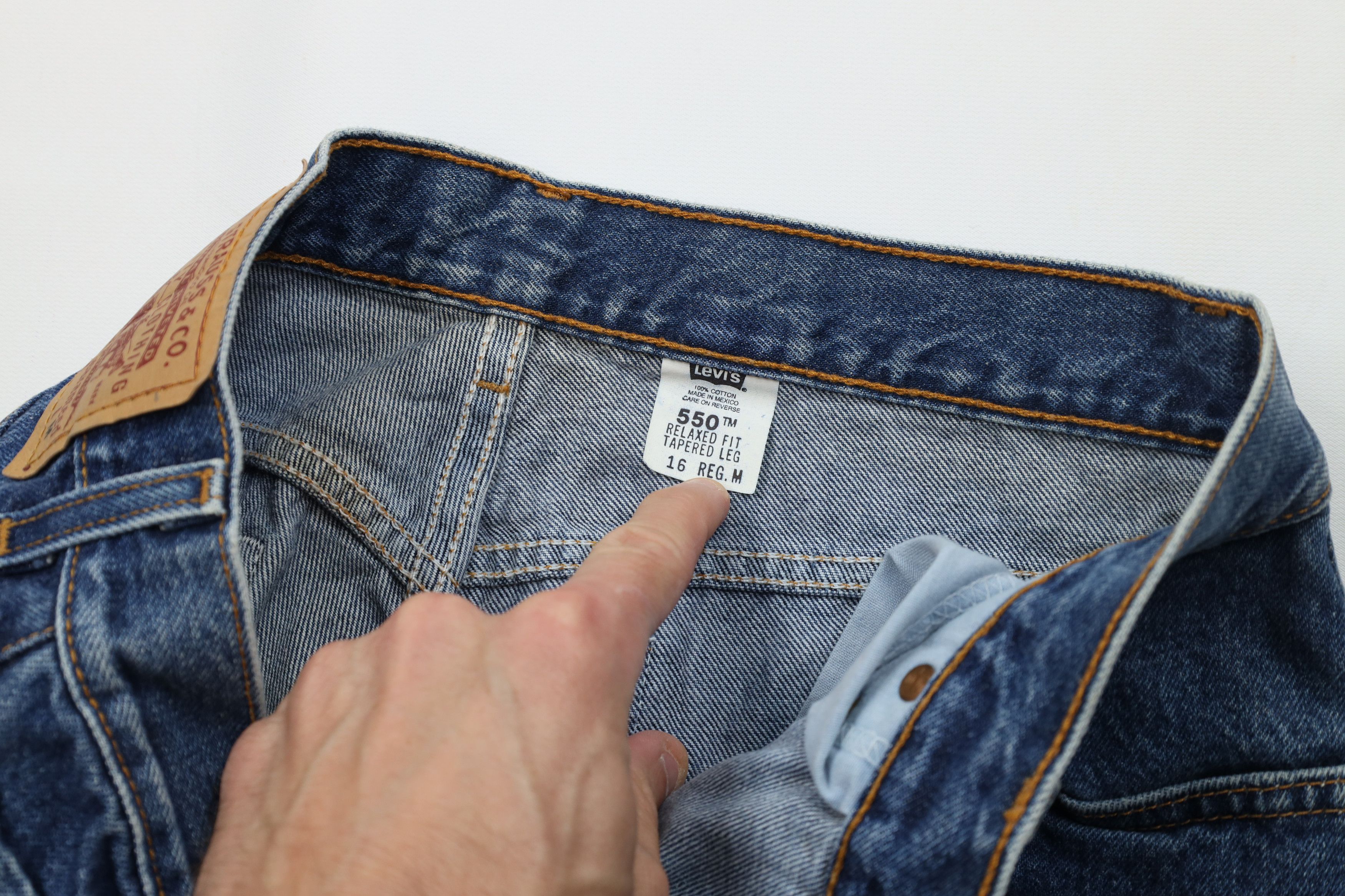 Levi's Vintage Y2K 2000 Levis 550 Relaxed Tapered Leg Denim Jeans Size 34" / US 12 / IT 48 - 8 Thumbnail