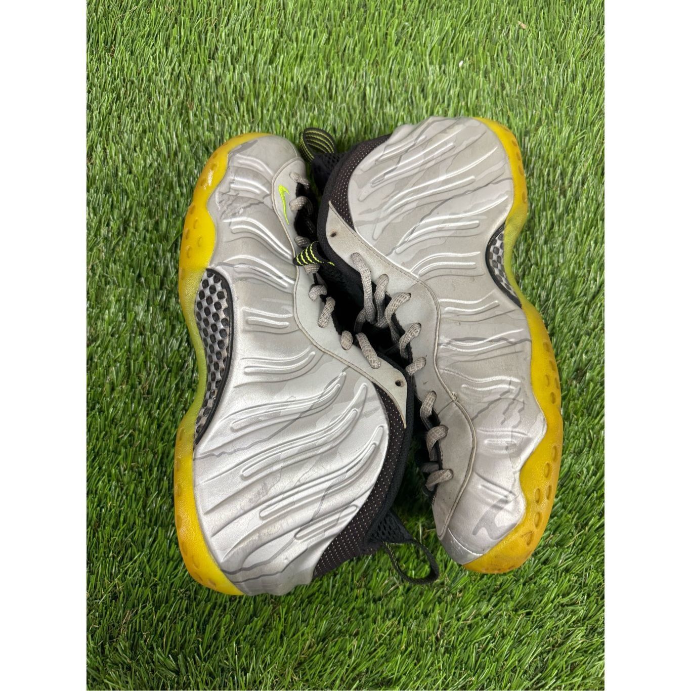Nike Size 10 Nike Air Foamposite One PRM Metallic Camo Silver Men Size US 10 / EU 43 - 5 Thumbnail