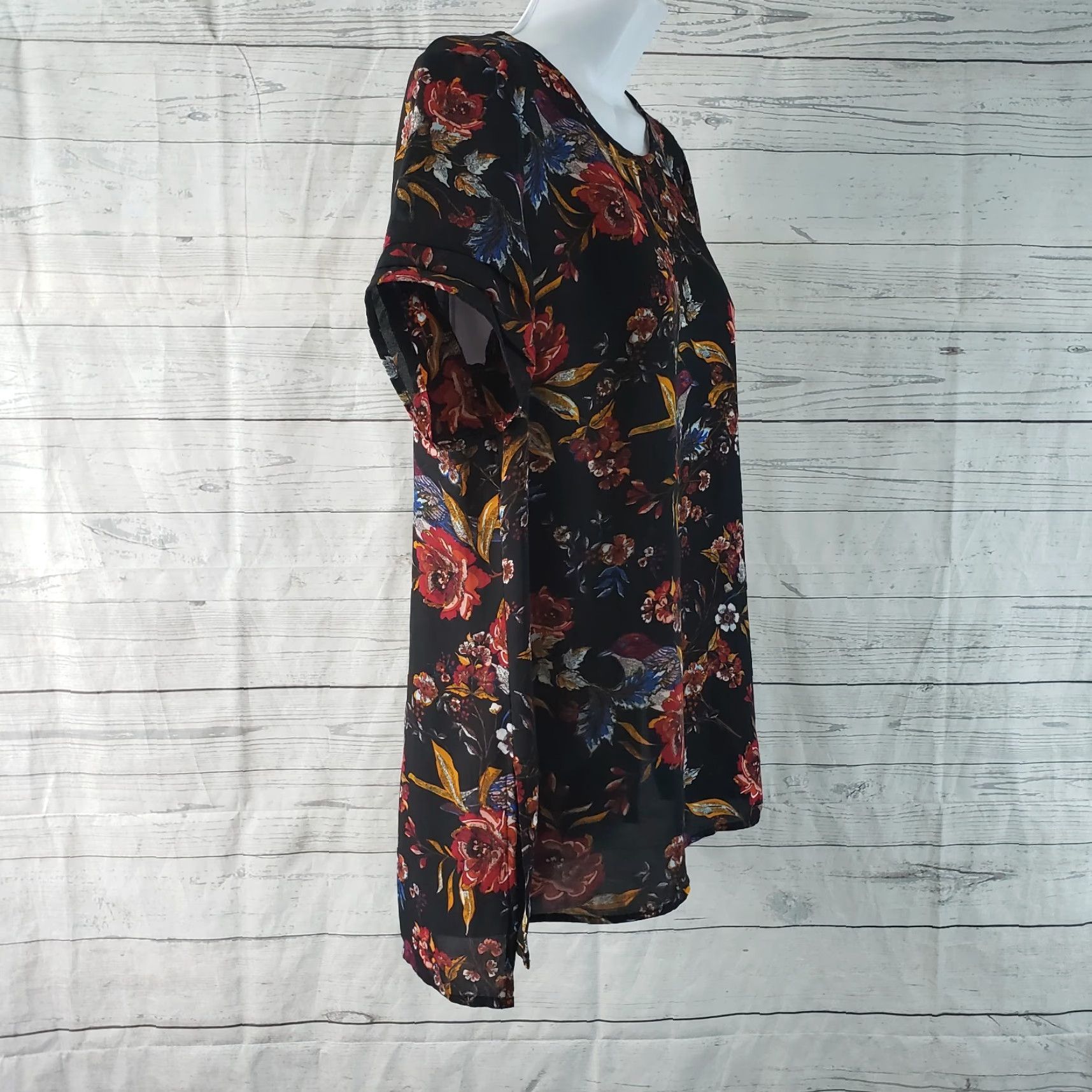 Vintage Daniel Rainn DR2 Womens Top Sz Small Black Red Floral Semi Sheer Short Sleeve Size S / US 4 / IT 40 - 3 Thumbnail