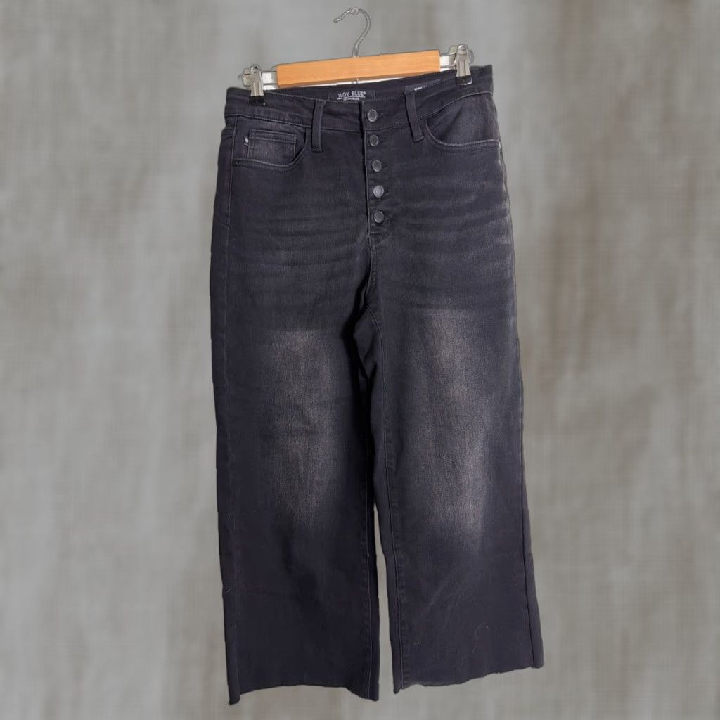 Vintage Judy Blue Women's Black Crop Wide Button Fly Jeans 28x30 7/28 Raw Hem Size 28 Regular Size 28" / US 6 / IT 42 - 1 Thumbnail