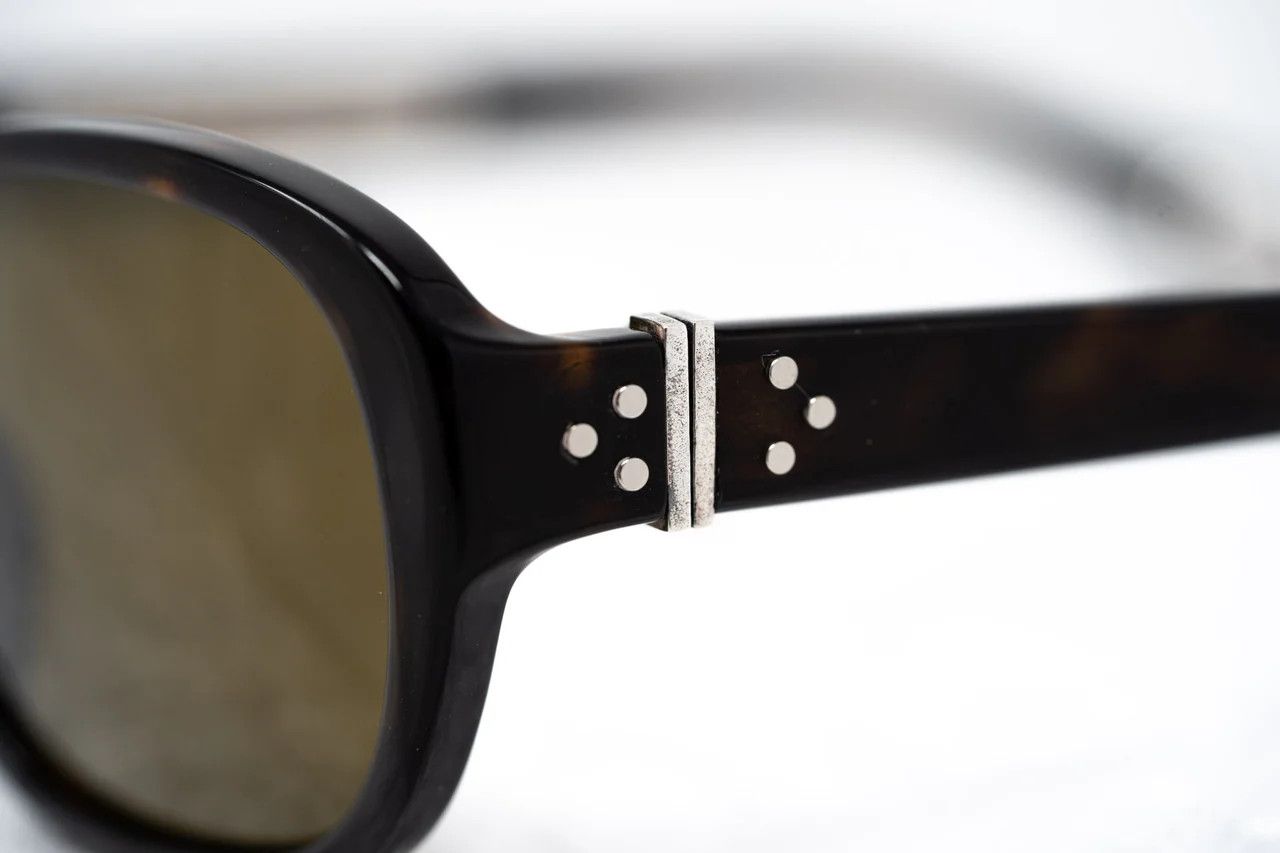 Ann Demeulemeester Ann Demeulemeester Sunglasses Oval Tortoise Shell and Brown Size ONE SIZE - 10 Thumbnail