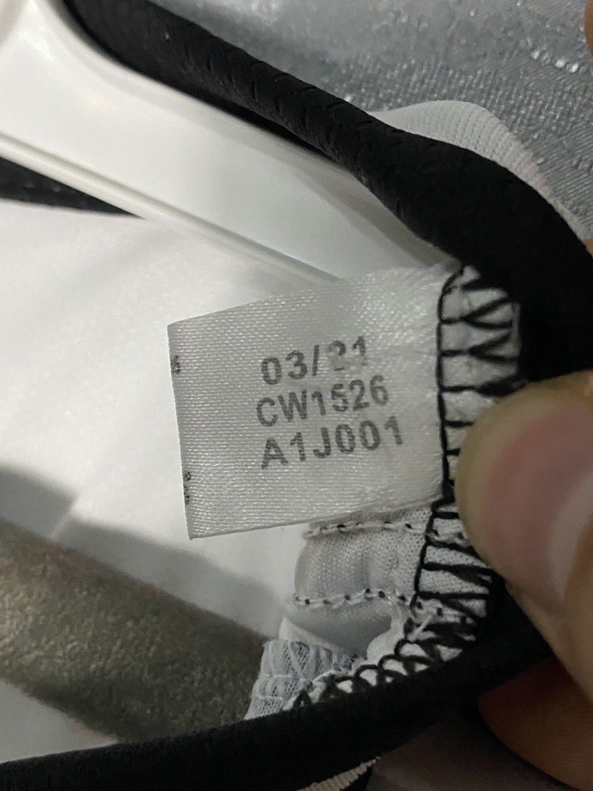 Adidas 2021 Adidas Juventus Soccer Jersey Hype Size L Size US L / EU 52-54 / 3 - 5 Thumbnail