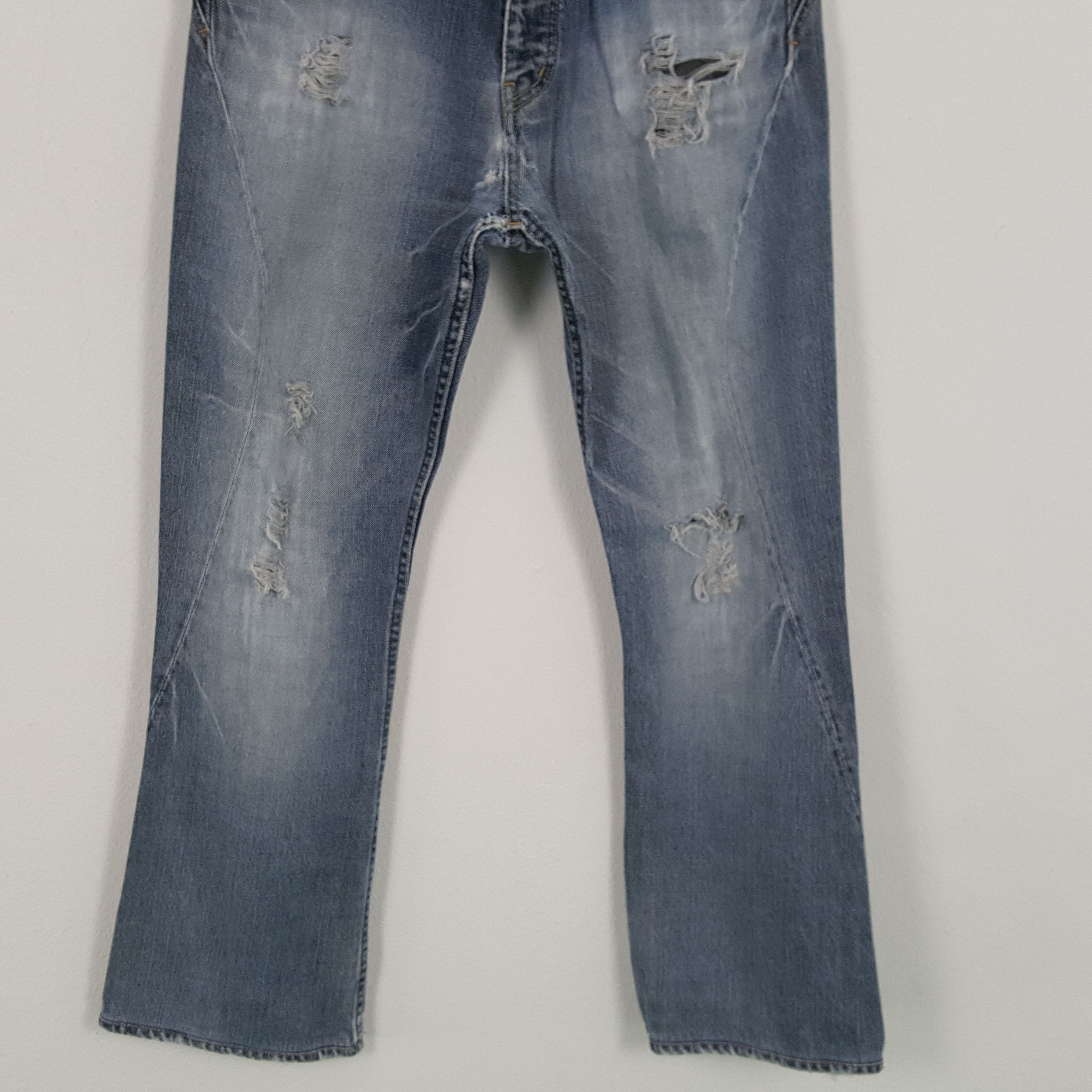 Japanese Brand × Le Grande Bleu (L.G.B.) × Vintage LE GRANDE BLEU L.G.B Distressed Jeans Fashion Style Size US 31 - 3 Thumbnail