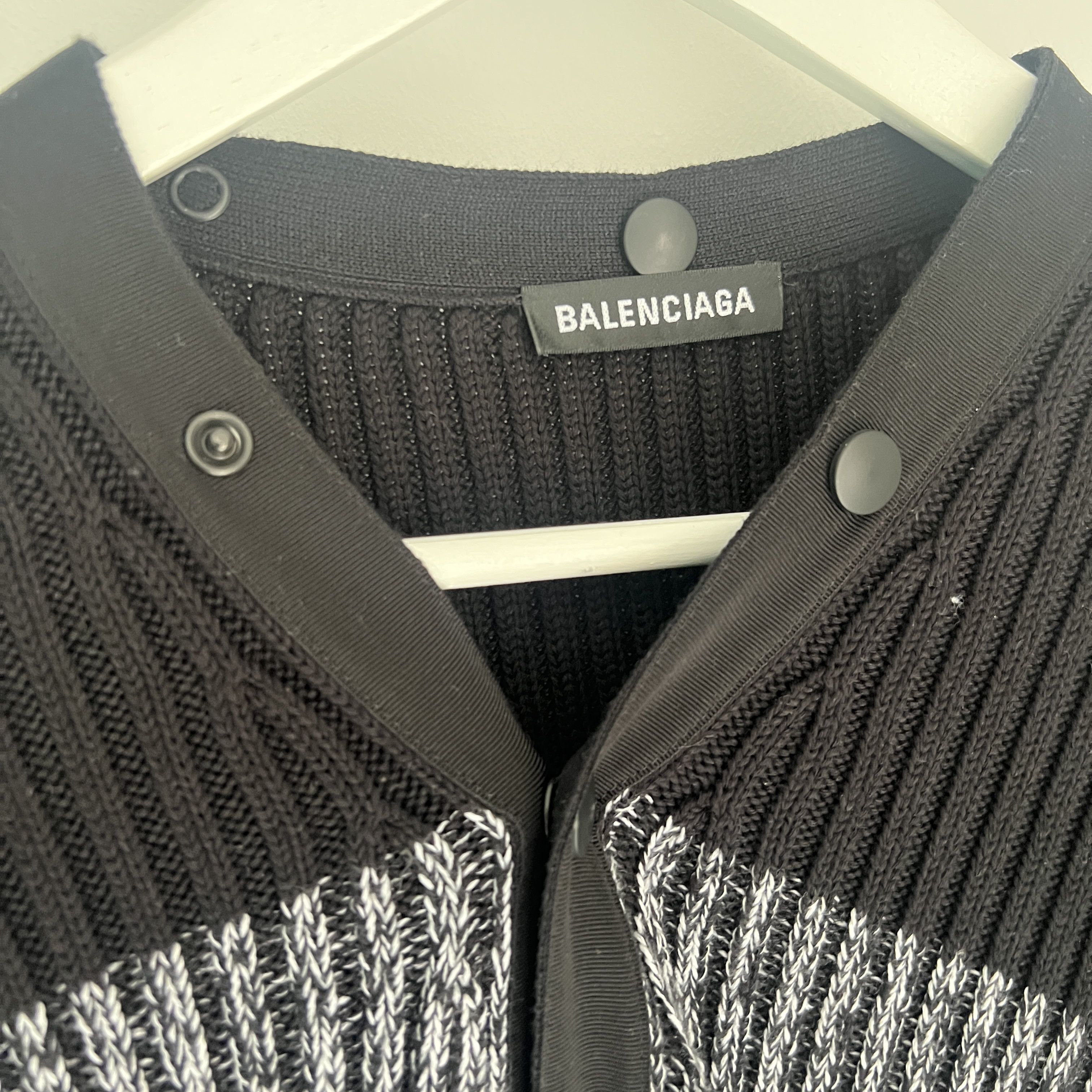 Balenciaga logo print stripped cardigan Size US M / EU 48-50 / 2 - 3 Thumbnail